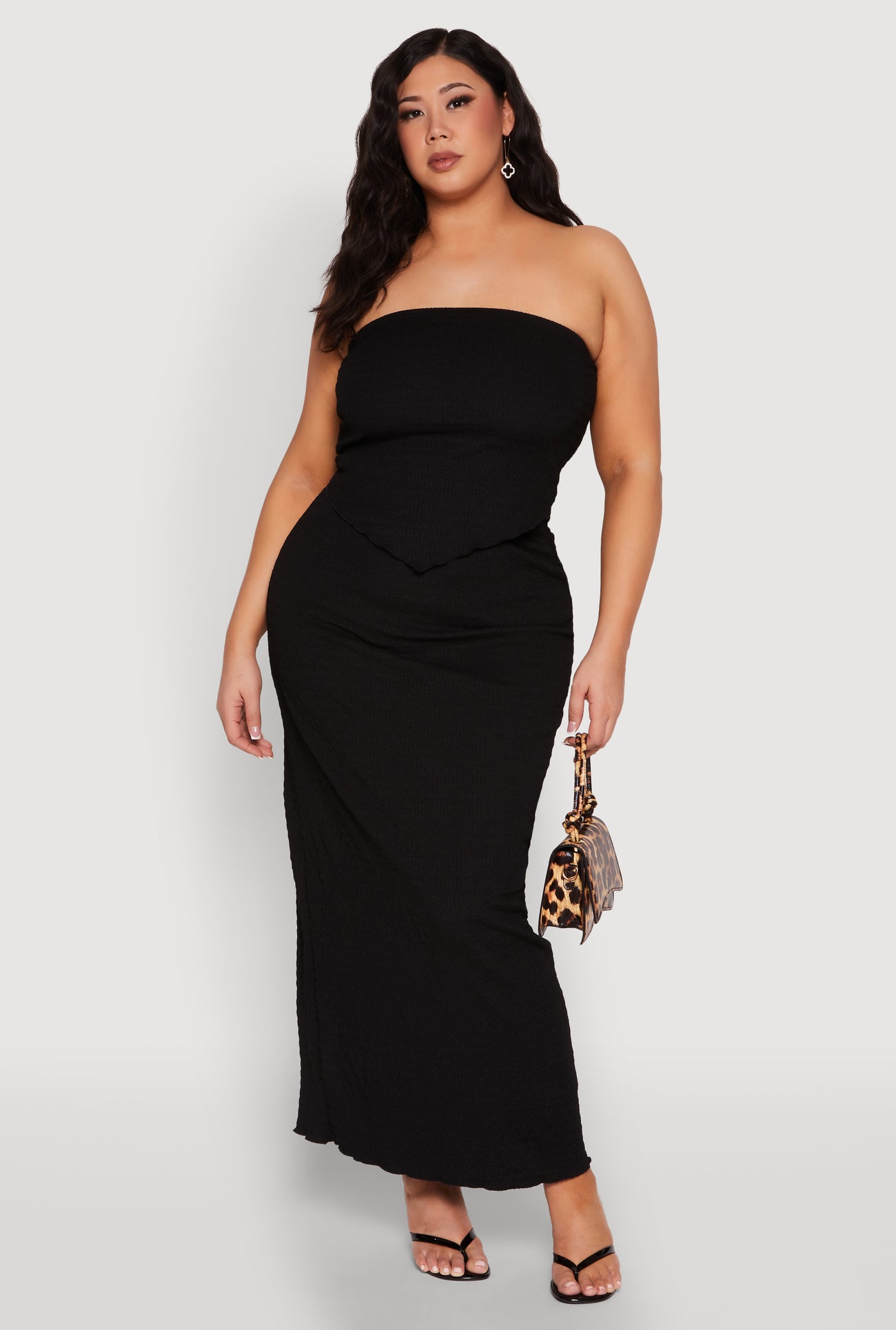 1927077133711001_003