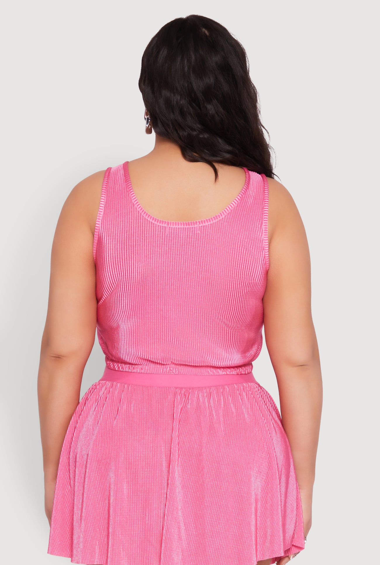 1927077136251066_006