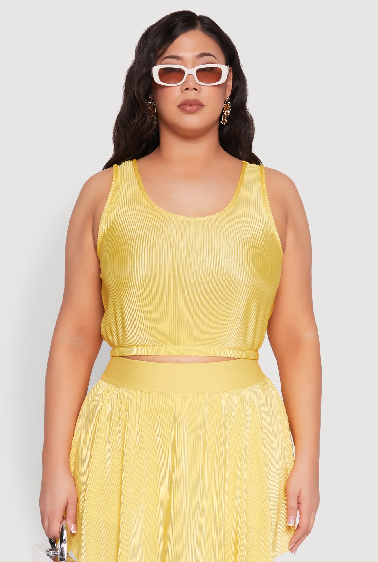 1927077136251070_001