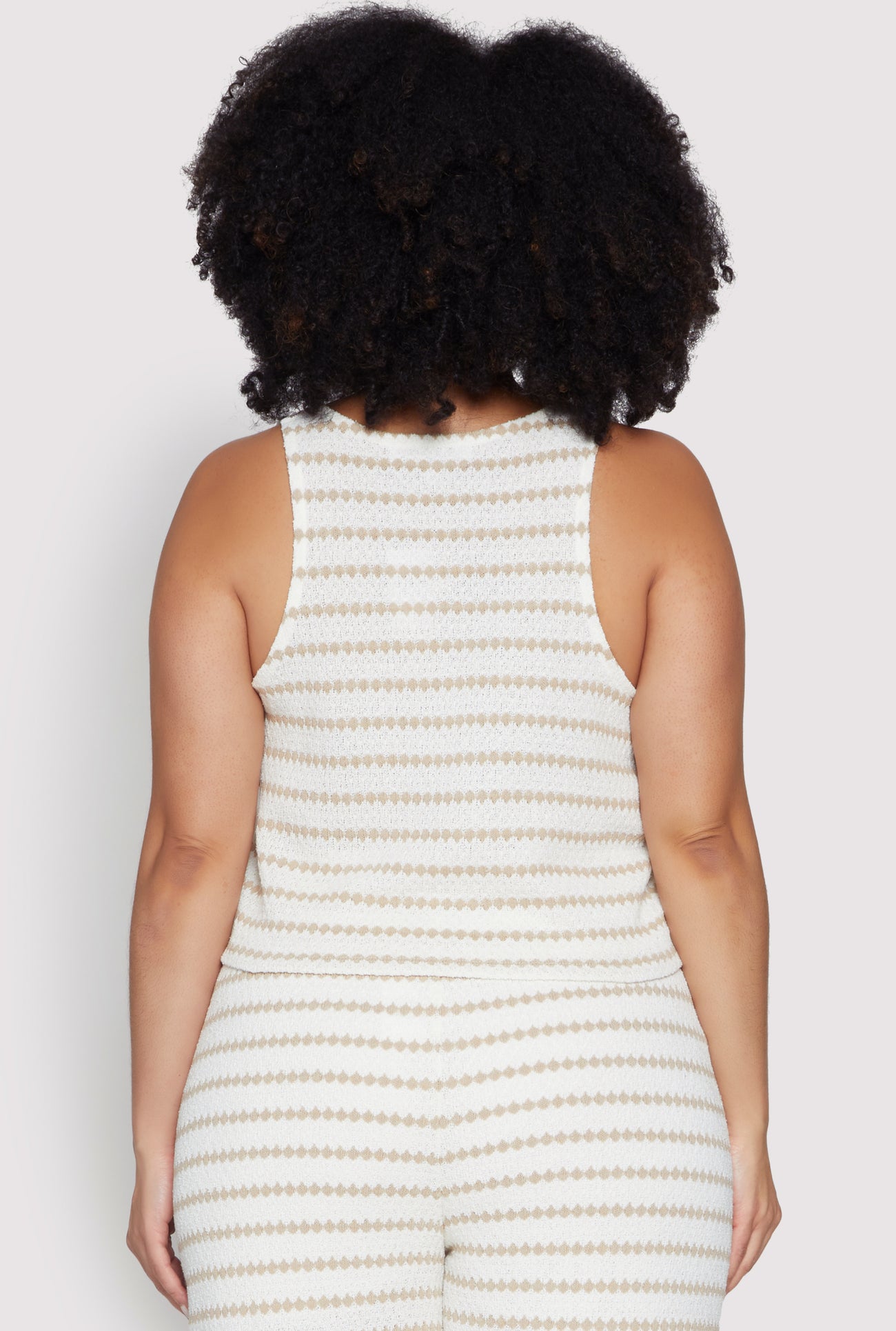 1927077137869325_006