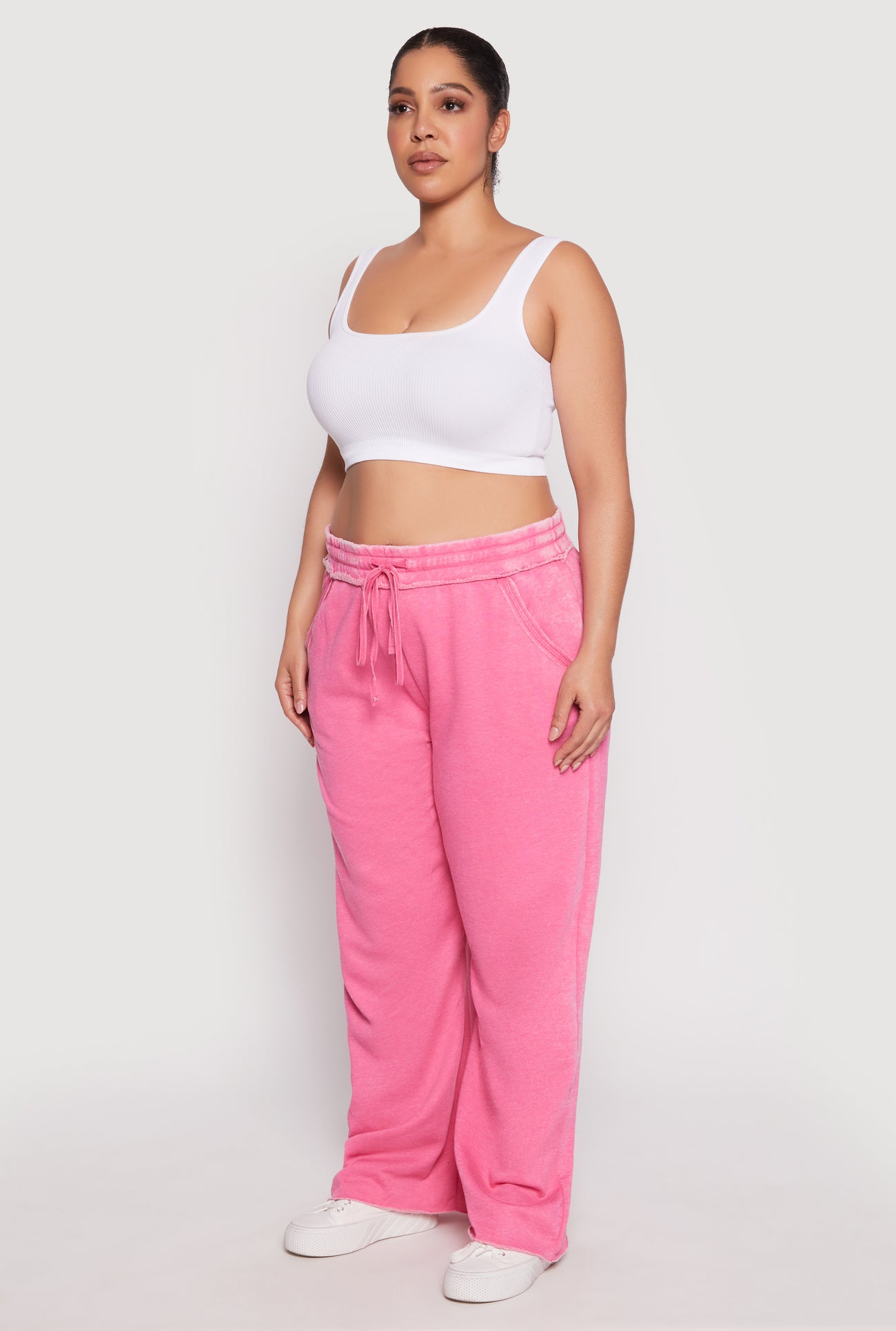 1928056577882066_002