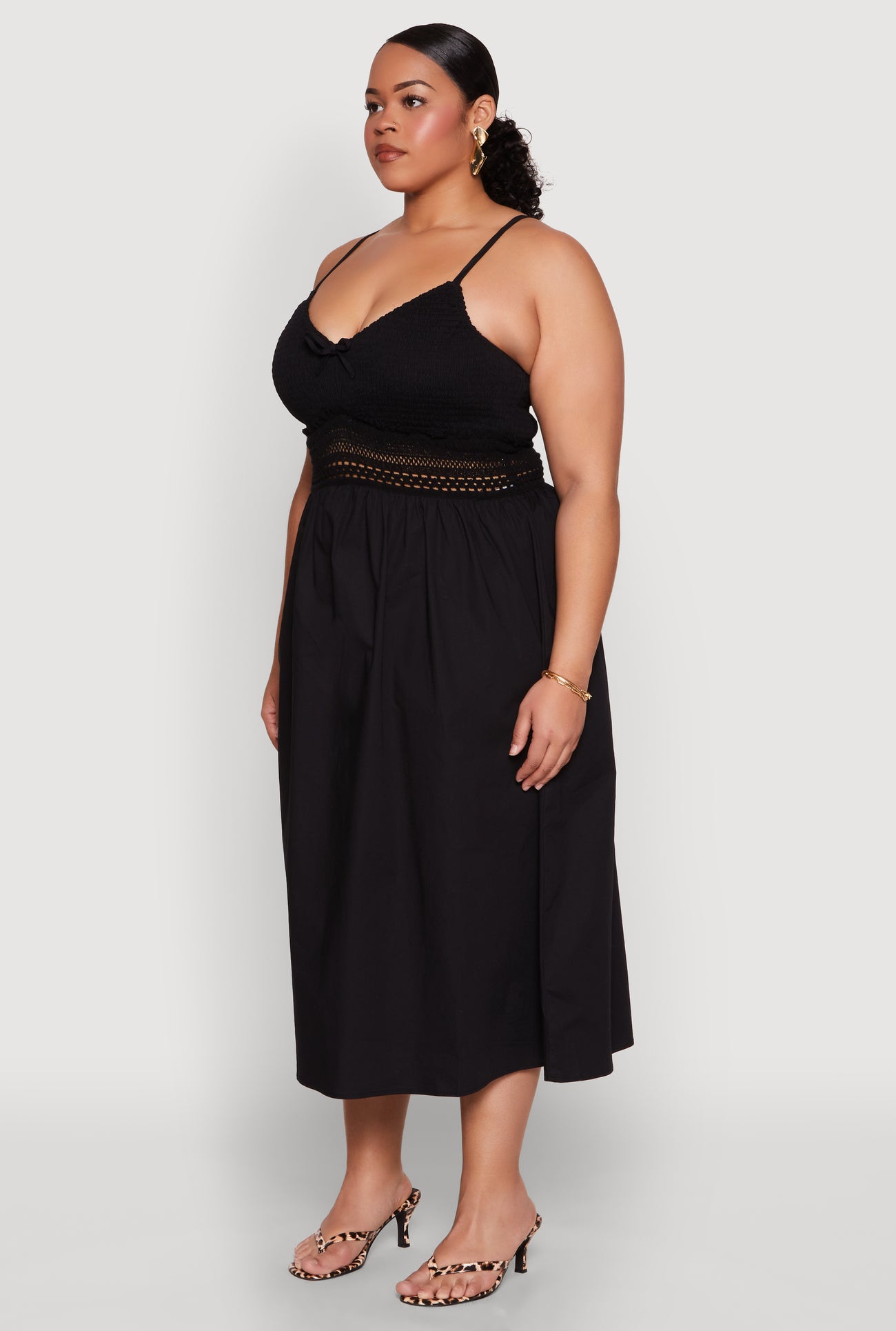 1930077130176001_003