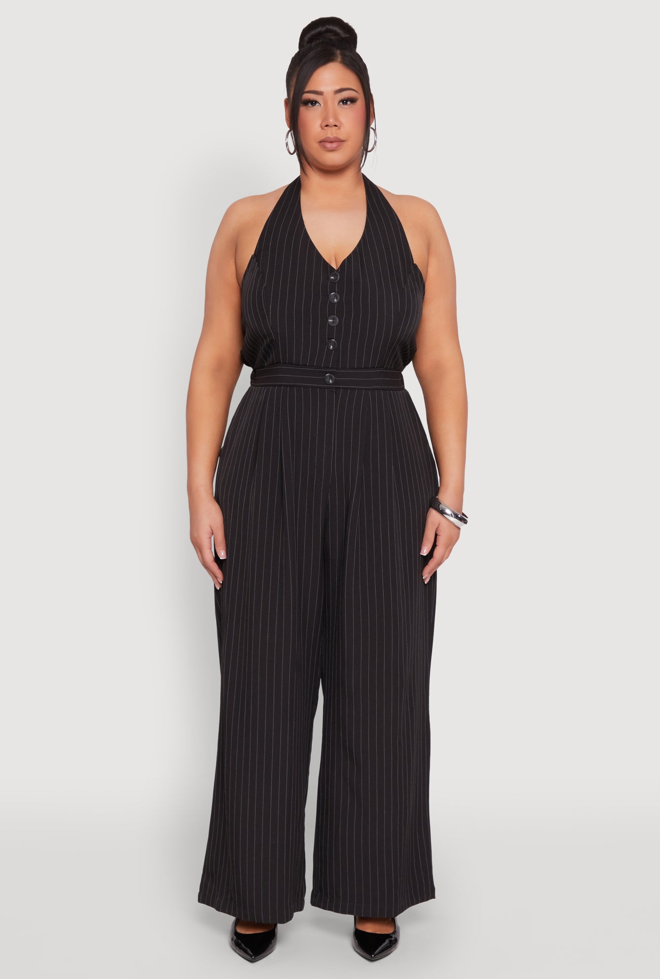 1933058752250015_002