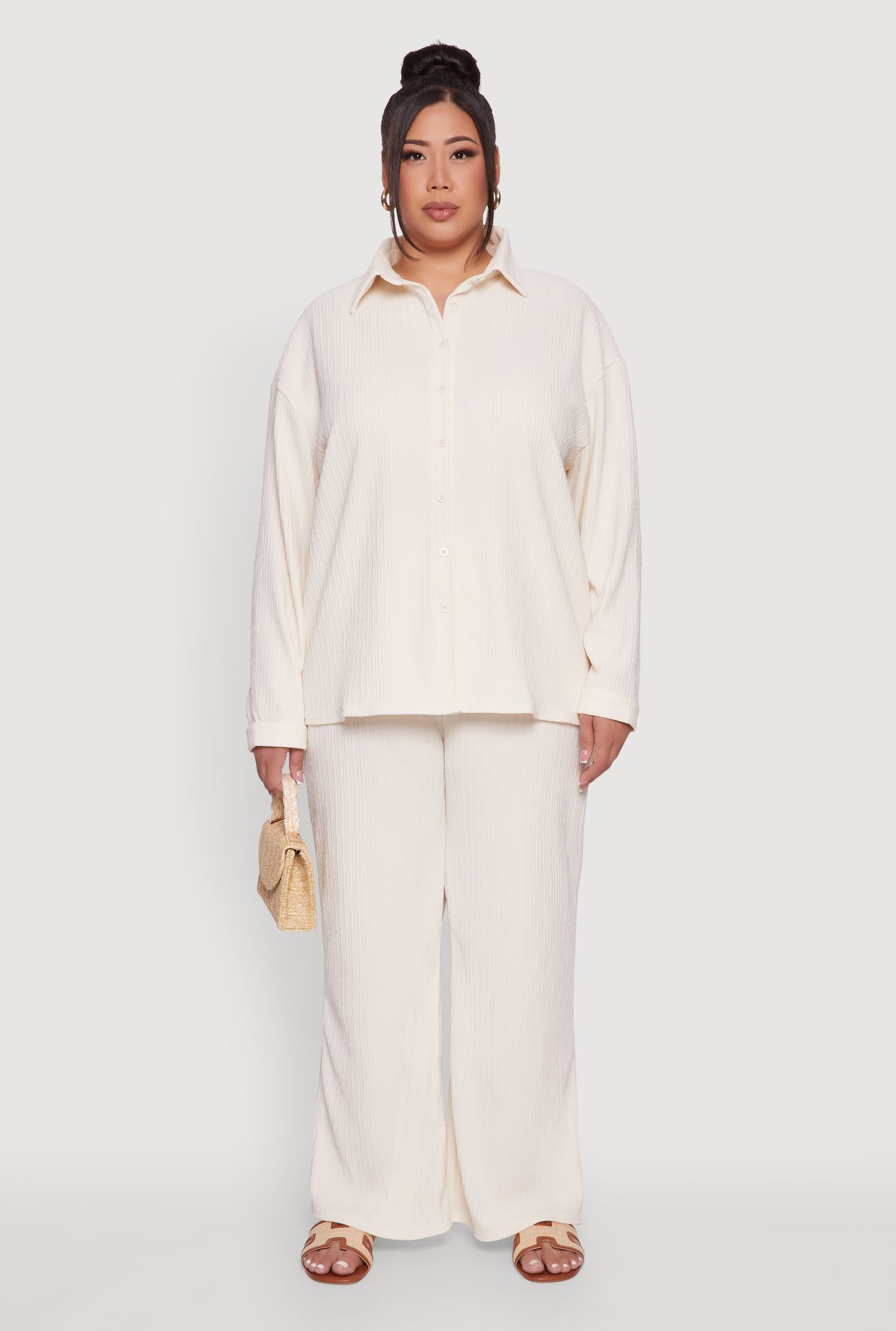 1941056724144011_002