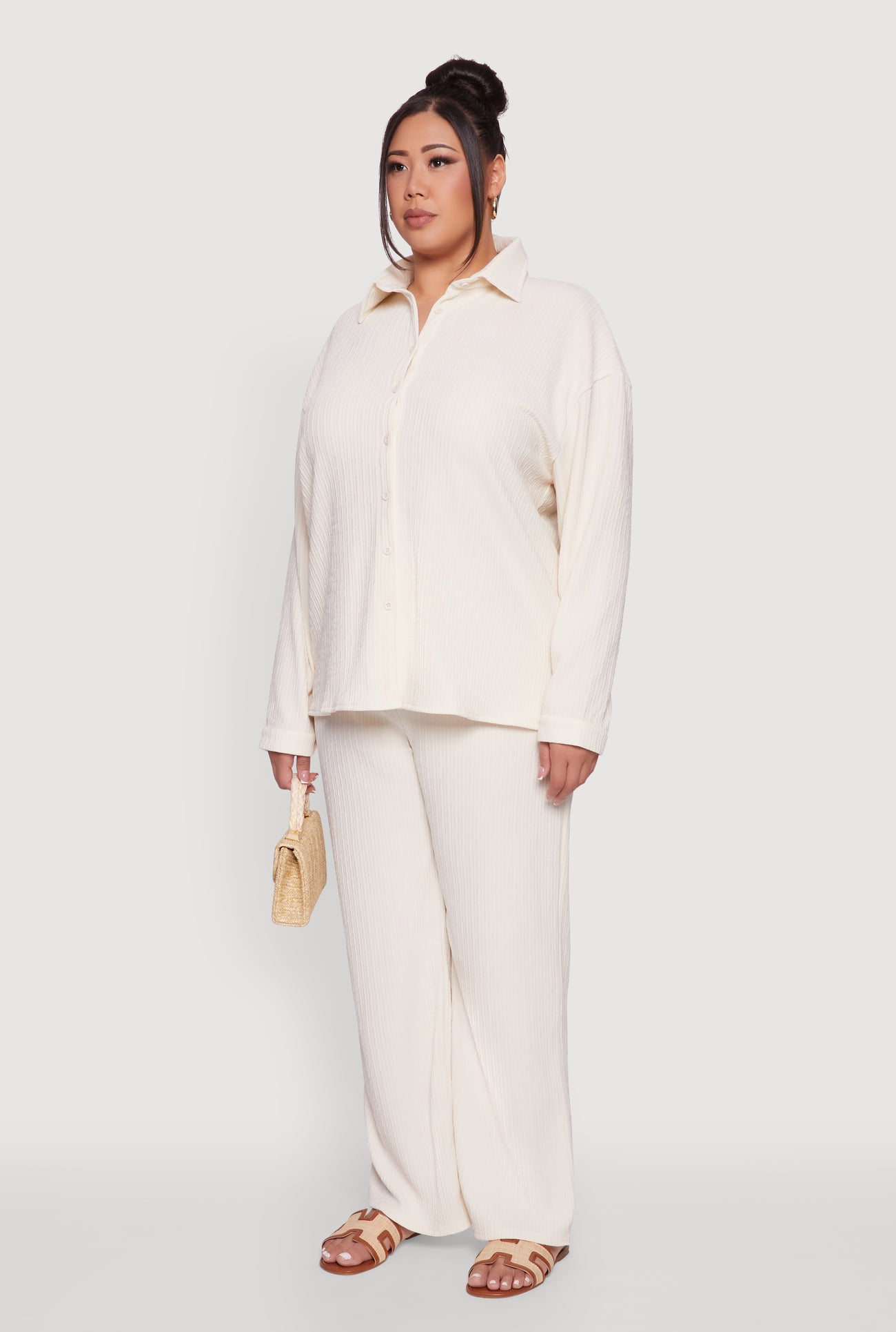 1941056724144011_003