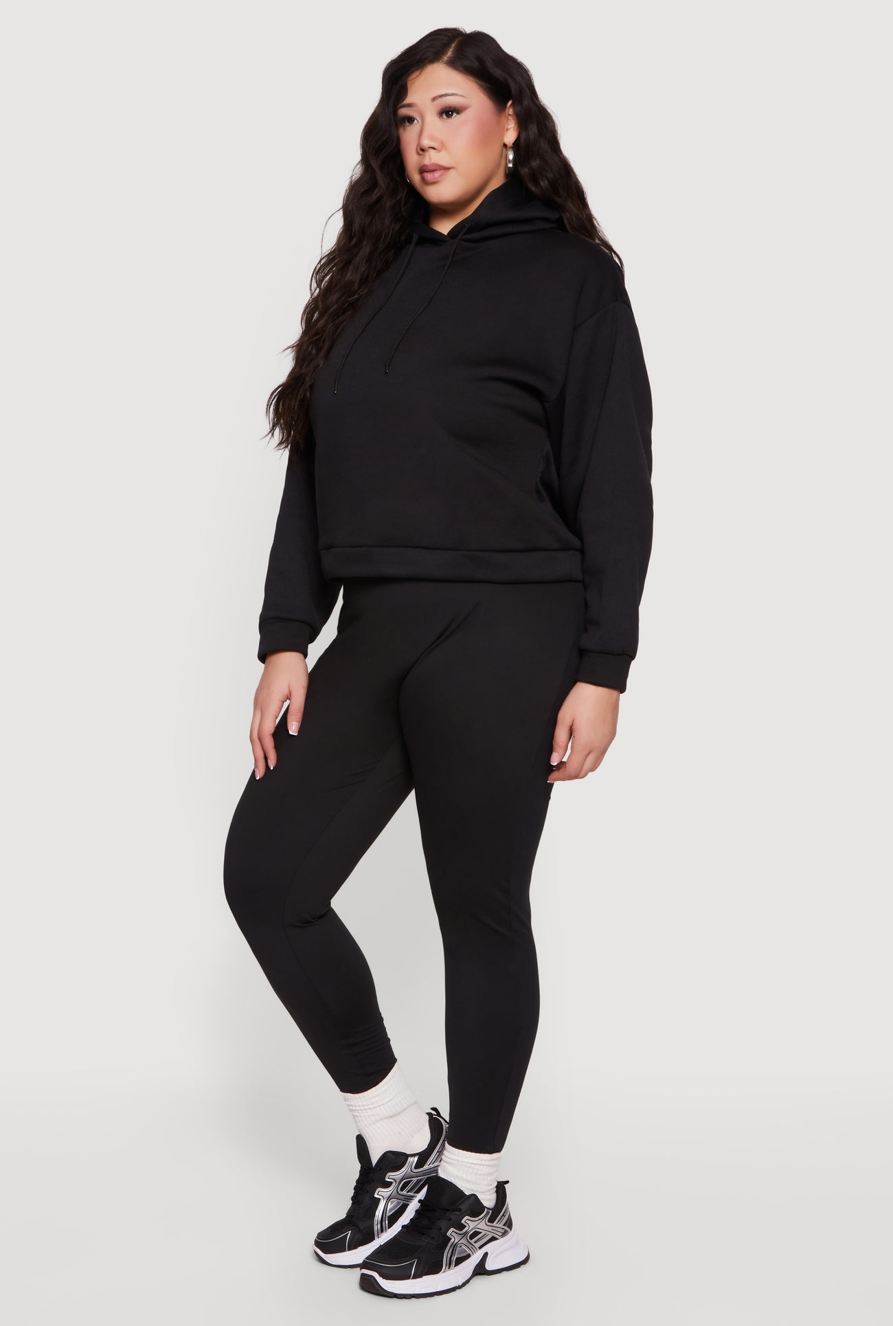 1942038342567001_003