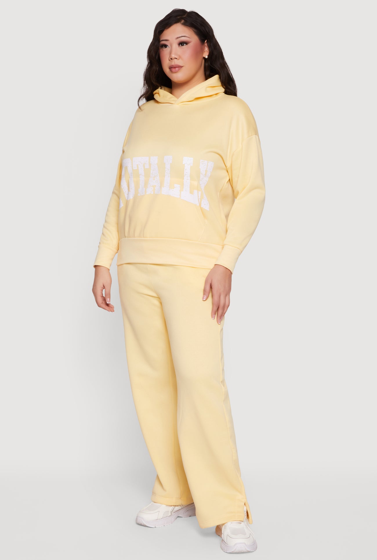 1951038346724070_003