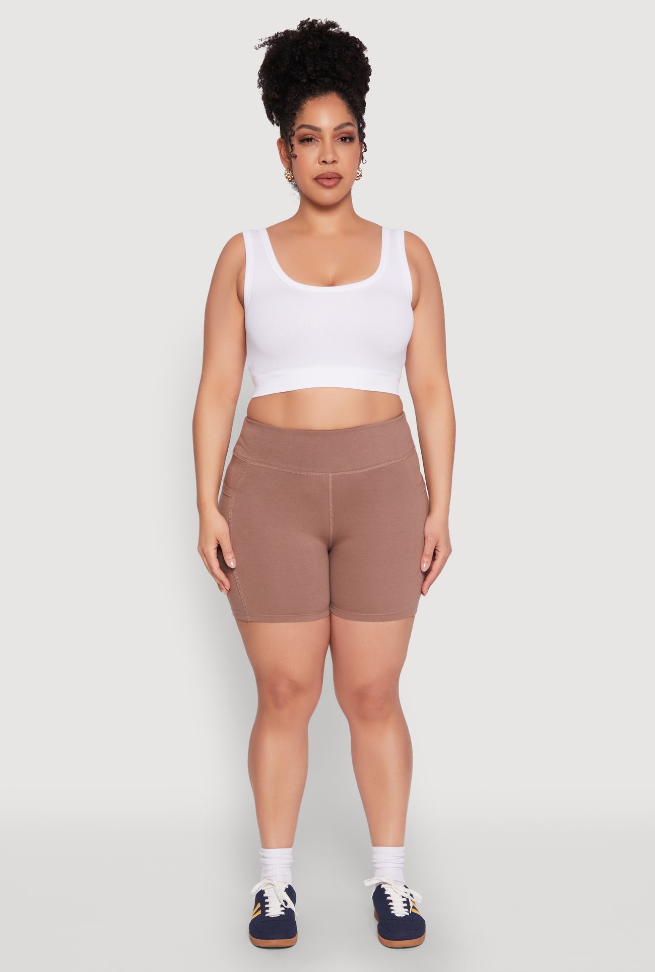 1960001440781325_002