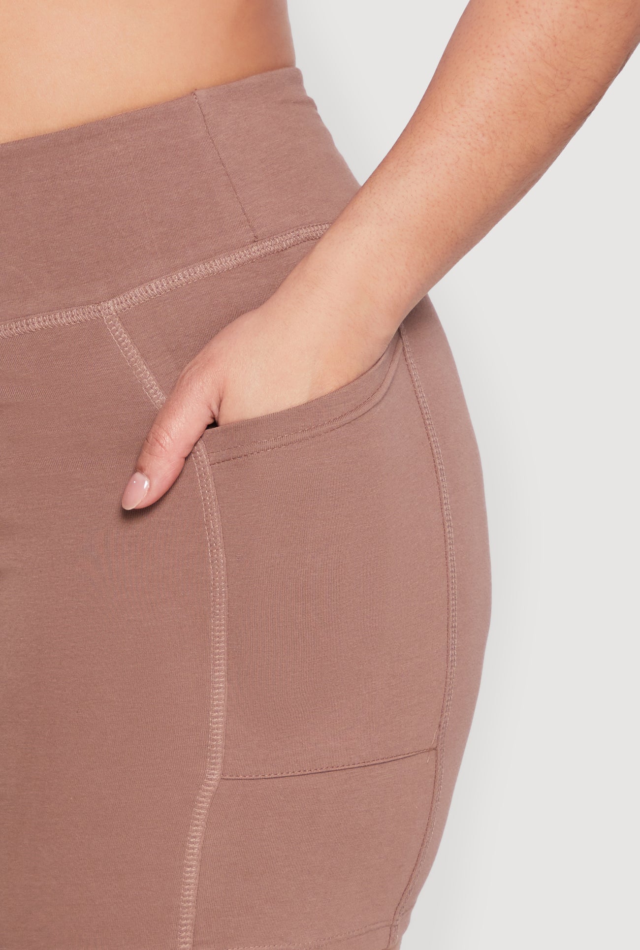 1960001440781325_007