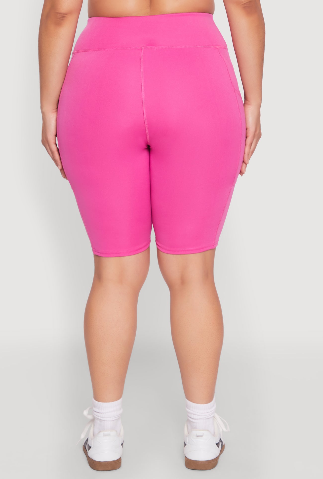 1960001442618061_006