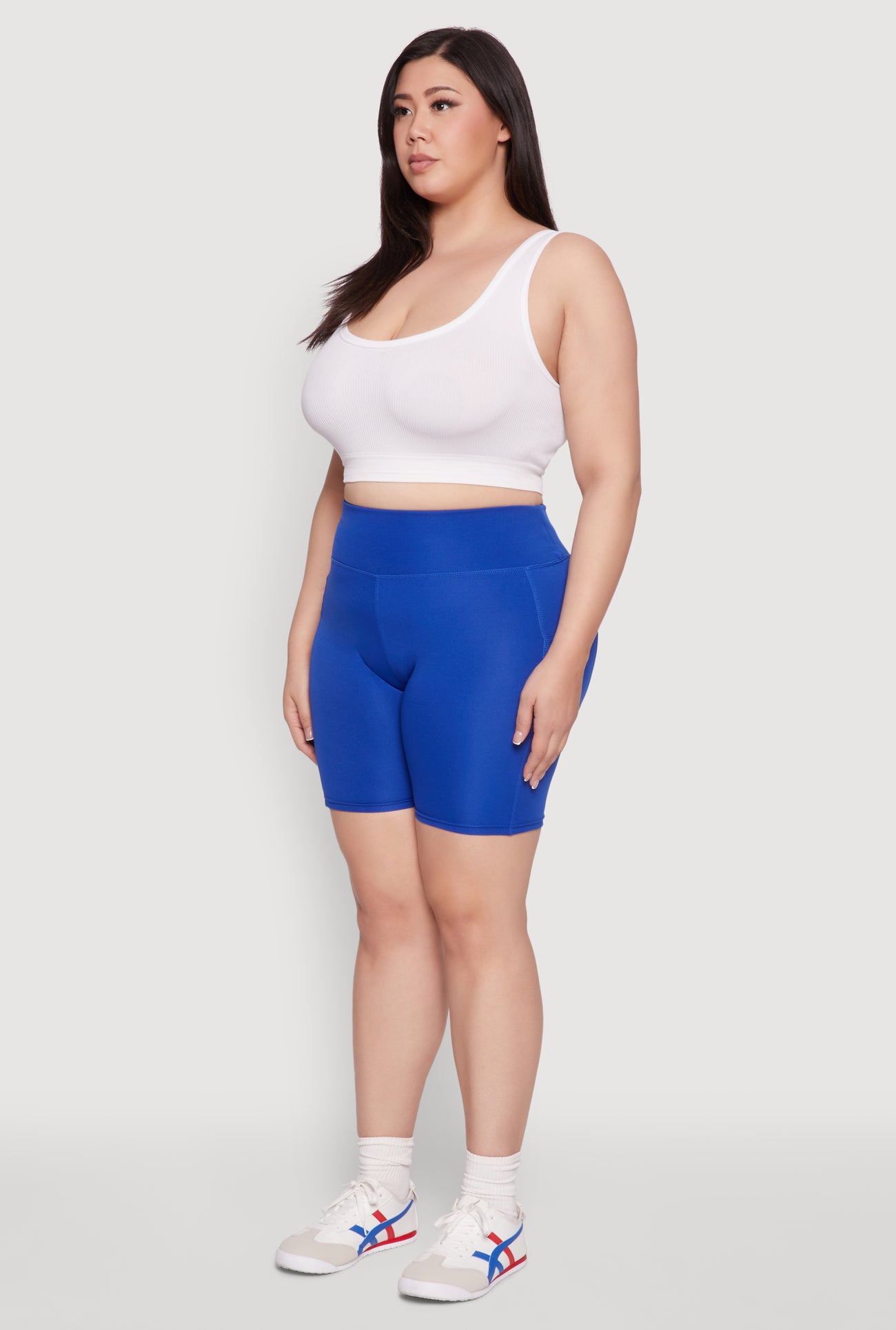 1960038349673340_003