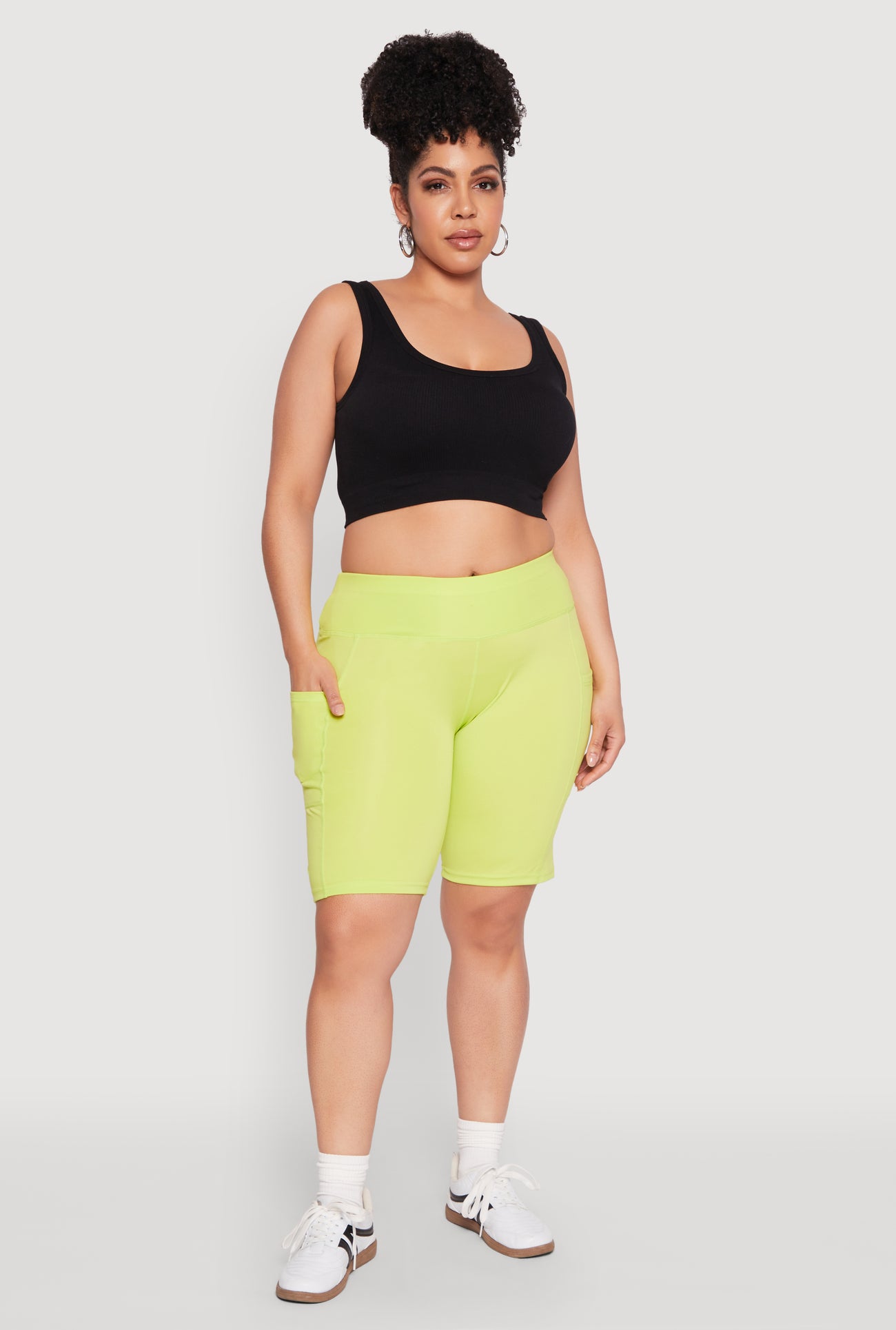 1960062703776035_001