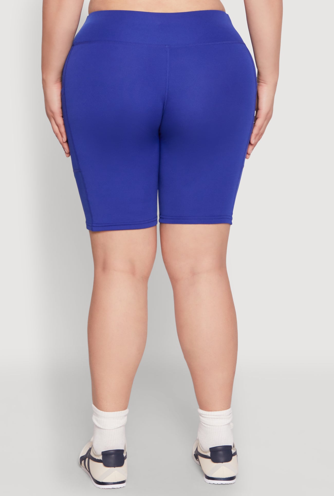 1960062703776043_006