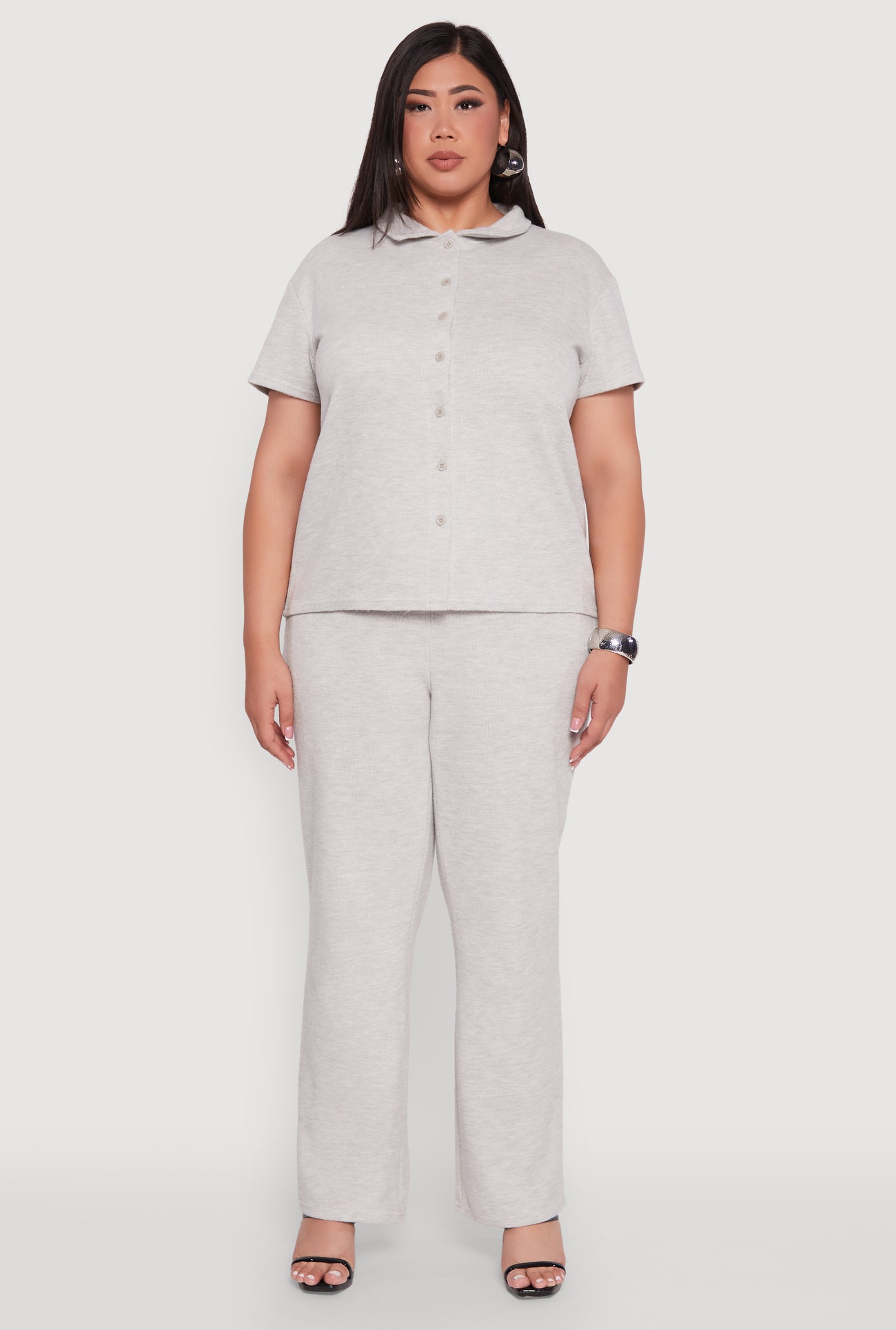 1961063405700004_002