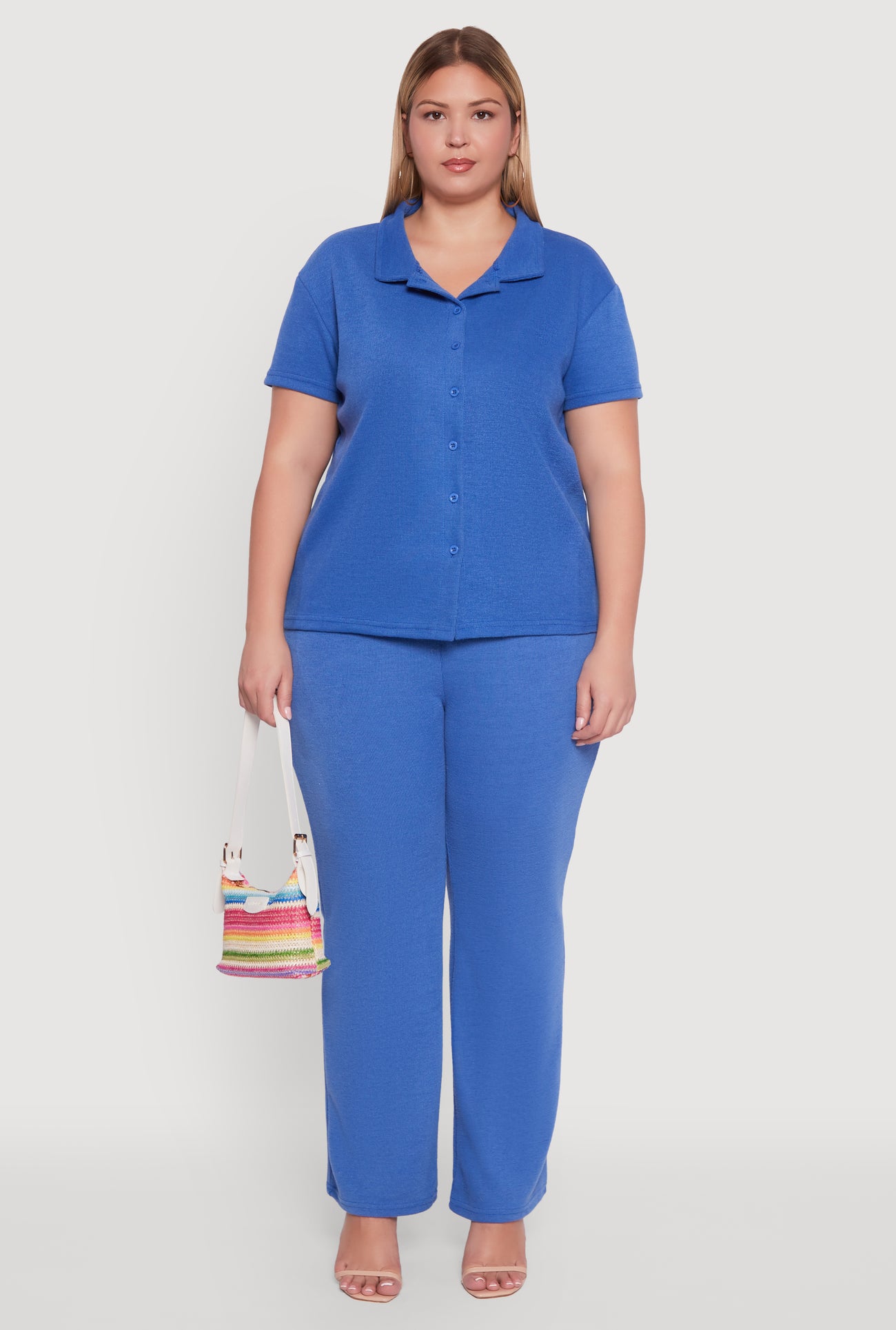 1961063405700340_003