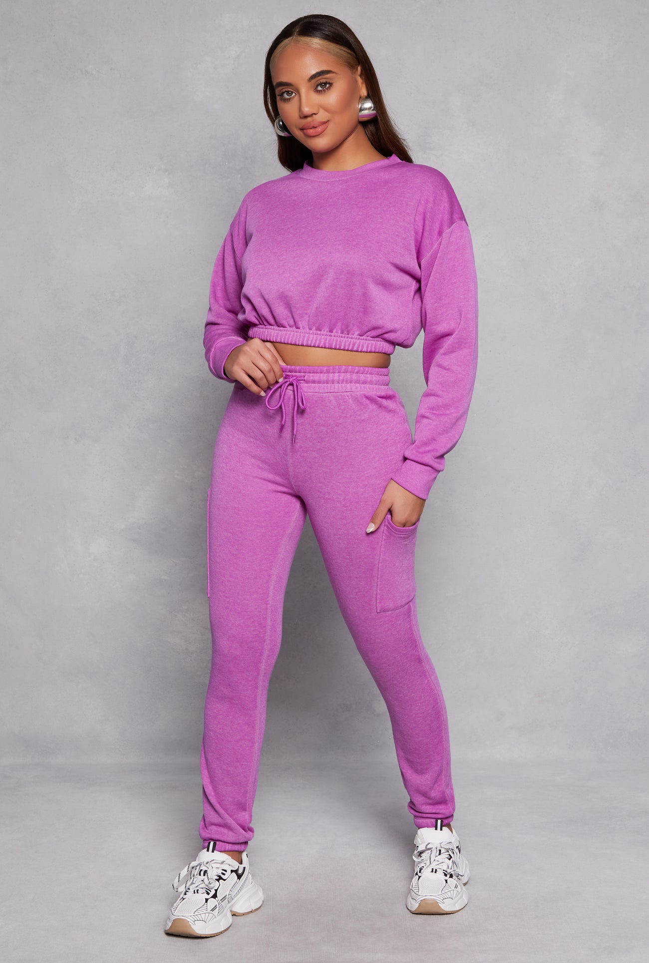 3056056720184065_002