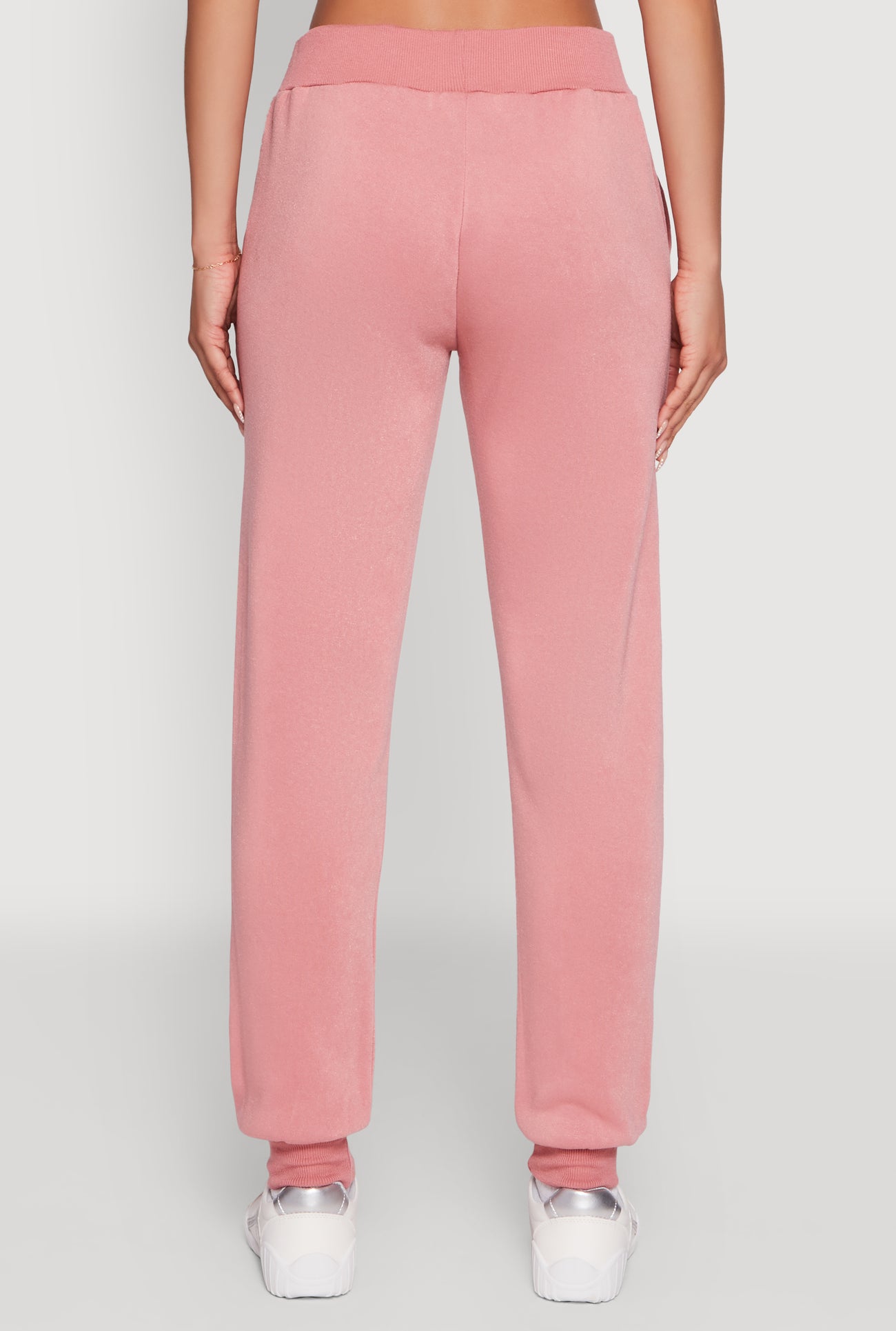 3056056723917054_005