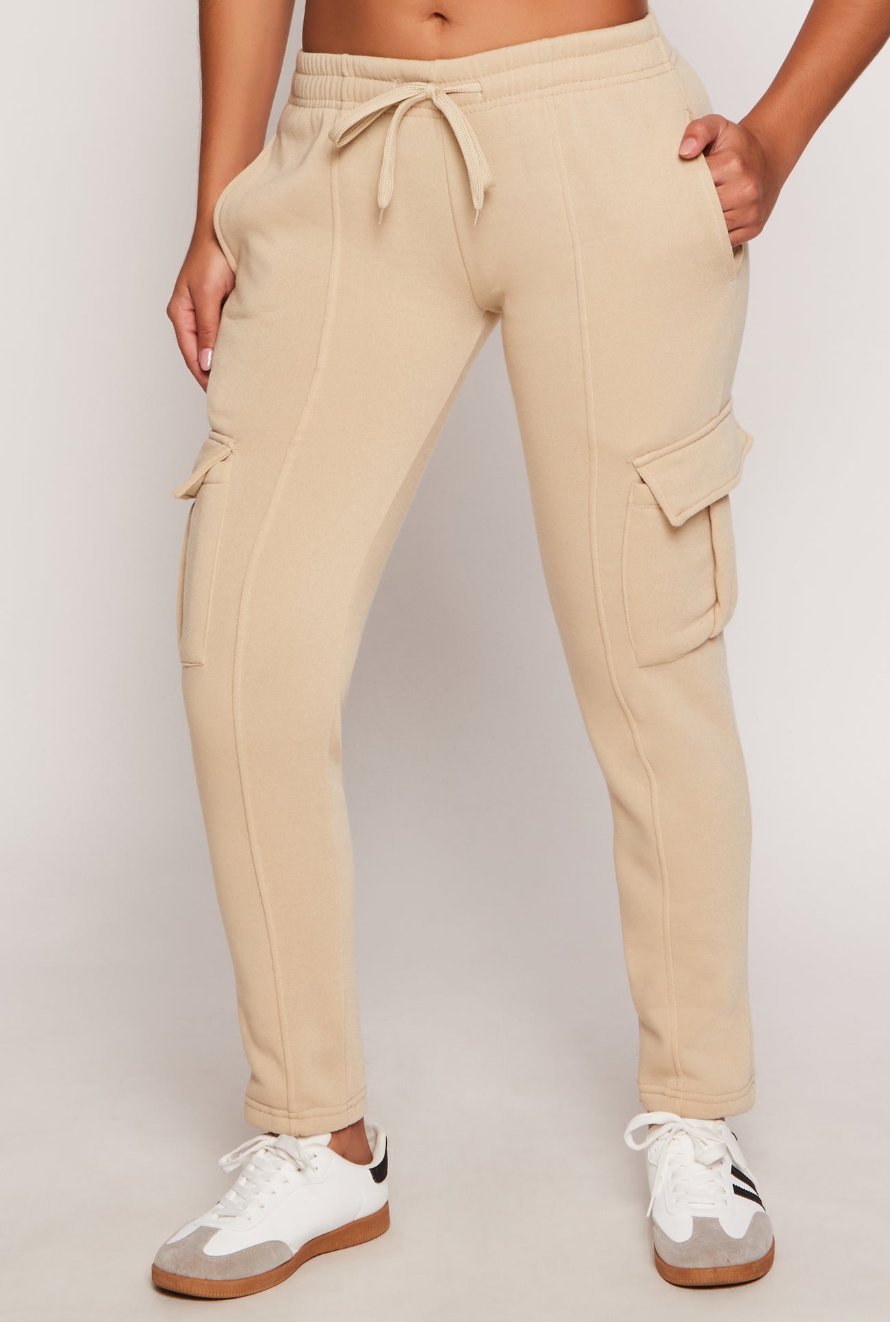 3056056724619325_002