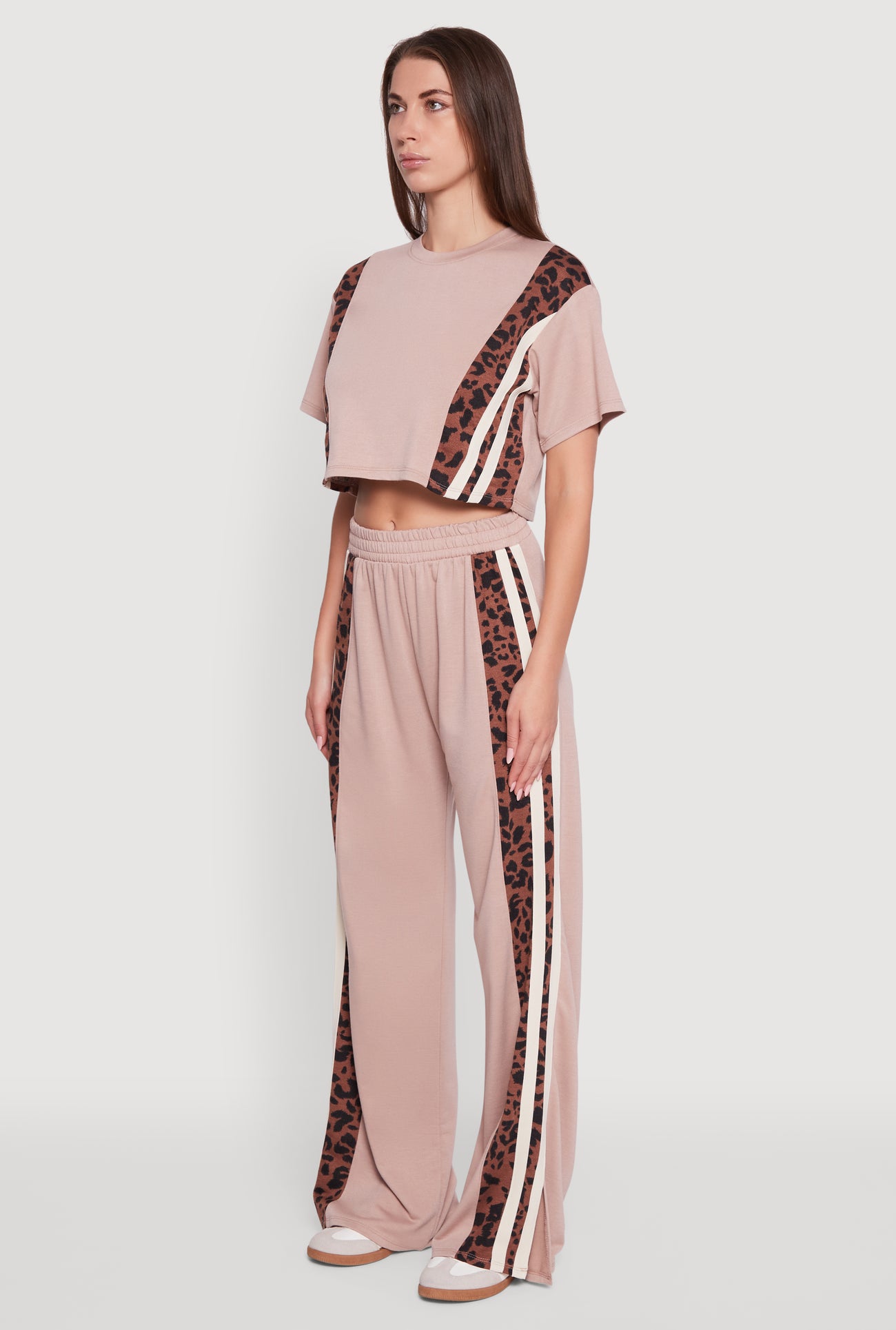 3056058751434405_005