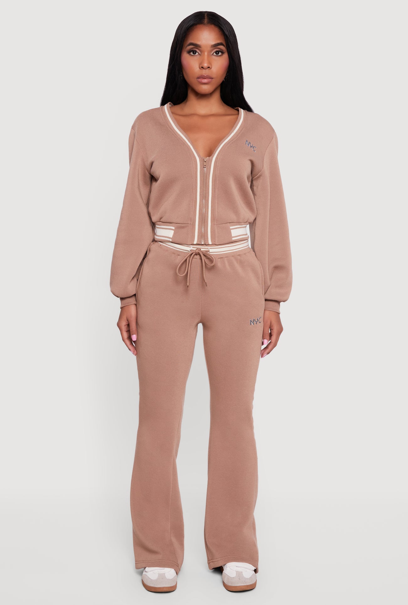 3056072292507405_002