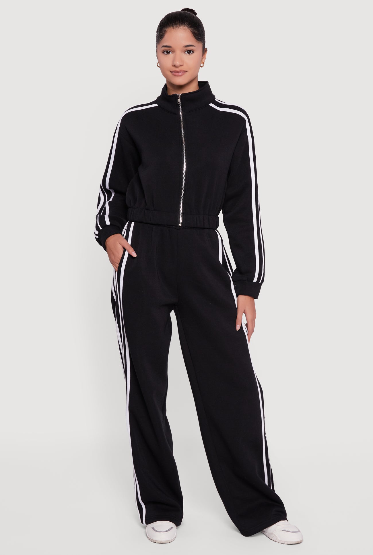 3056072292534001_002