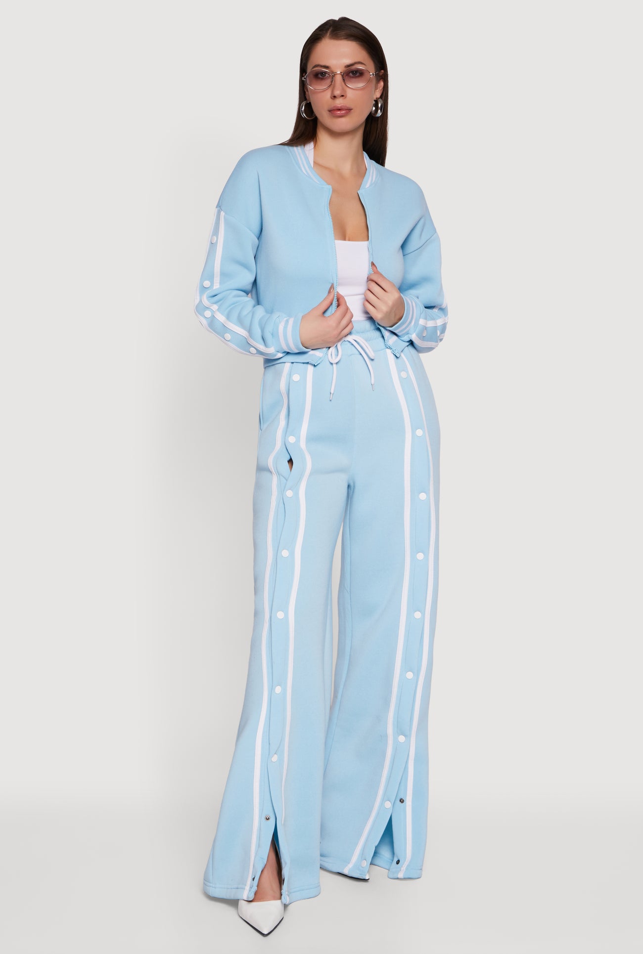 3056072292546040_001