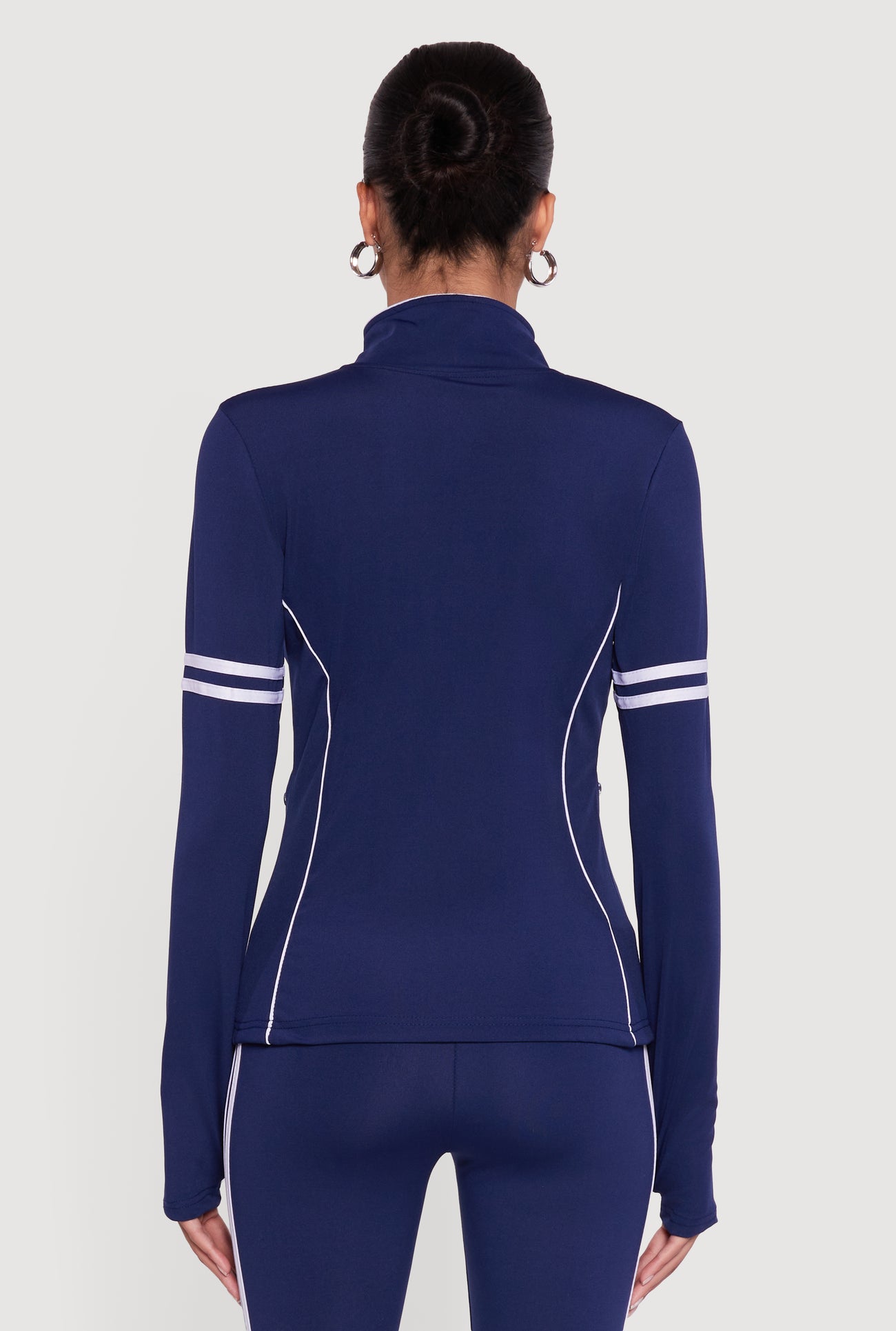 3058038342870041_006