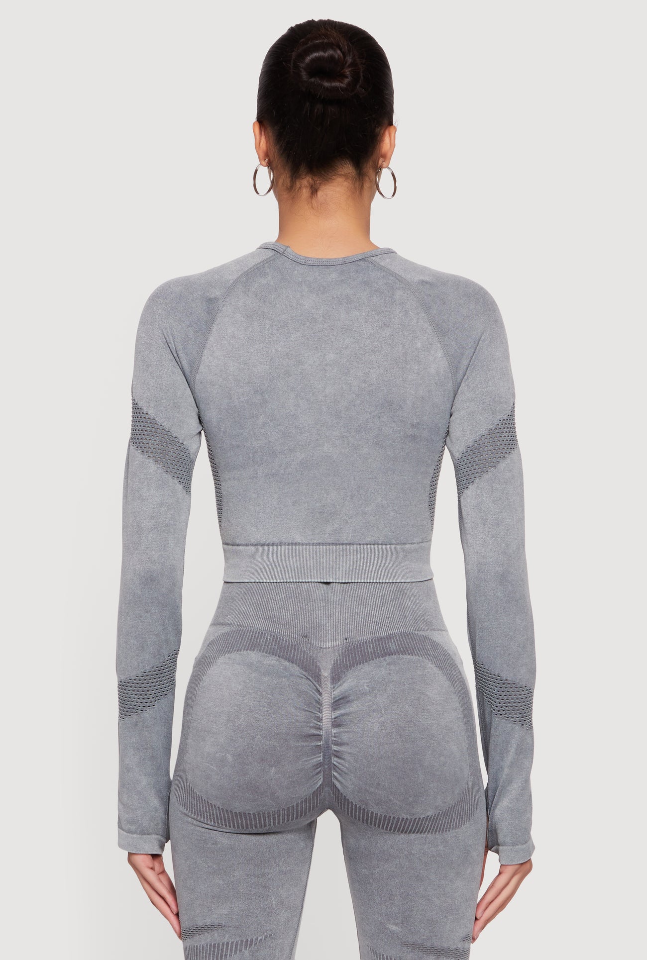 3058058752815003_006