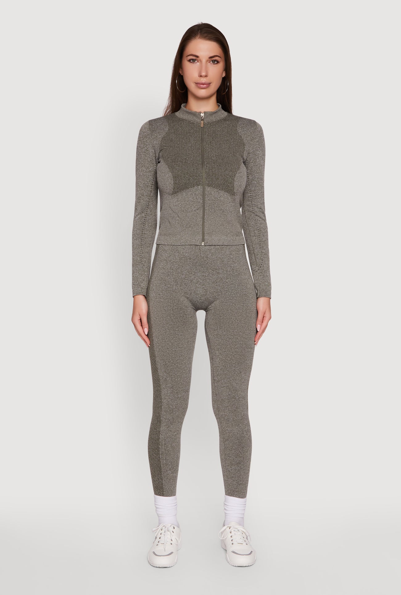 3058058755173032_001