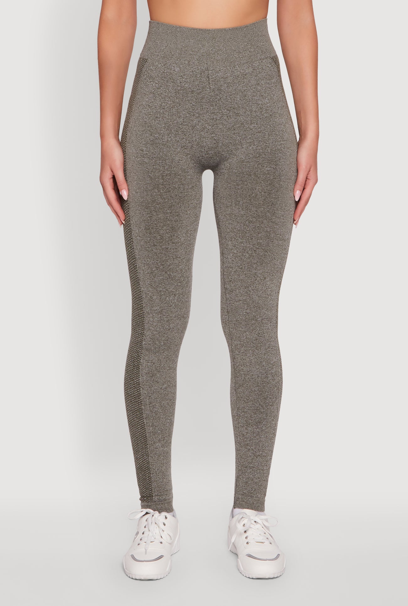 3058058755173032_003