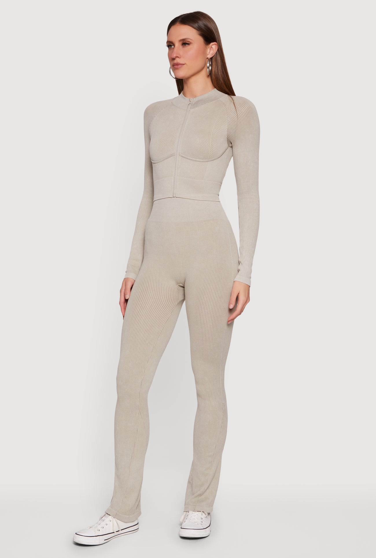 3058060580333405_002