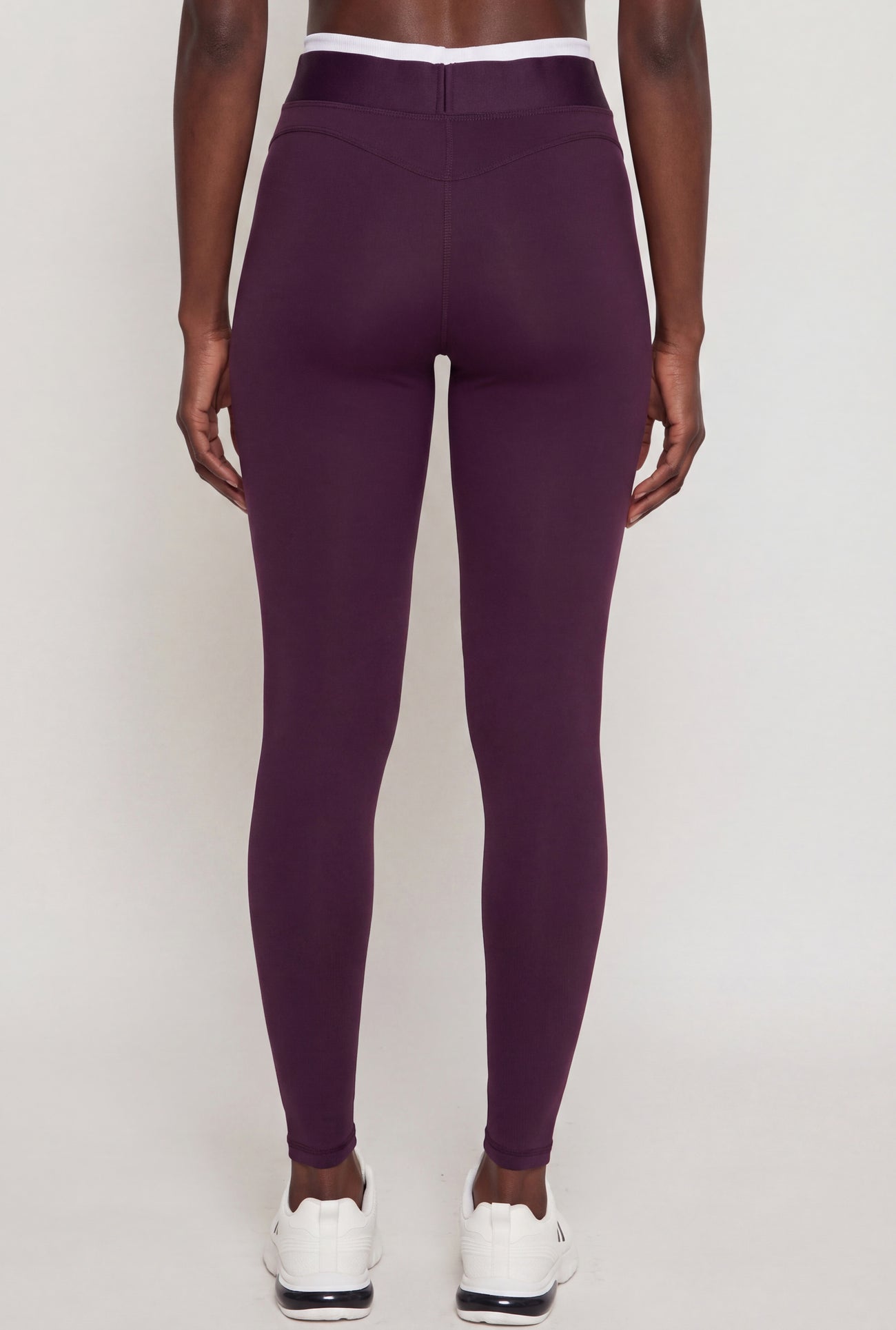3058077664492050_005