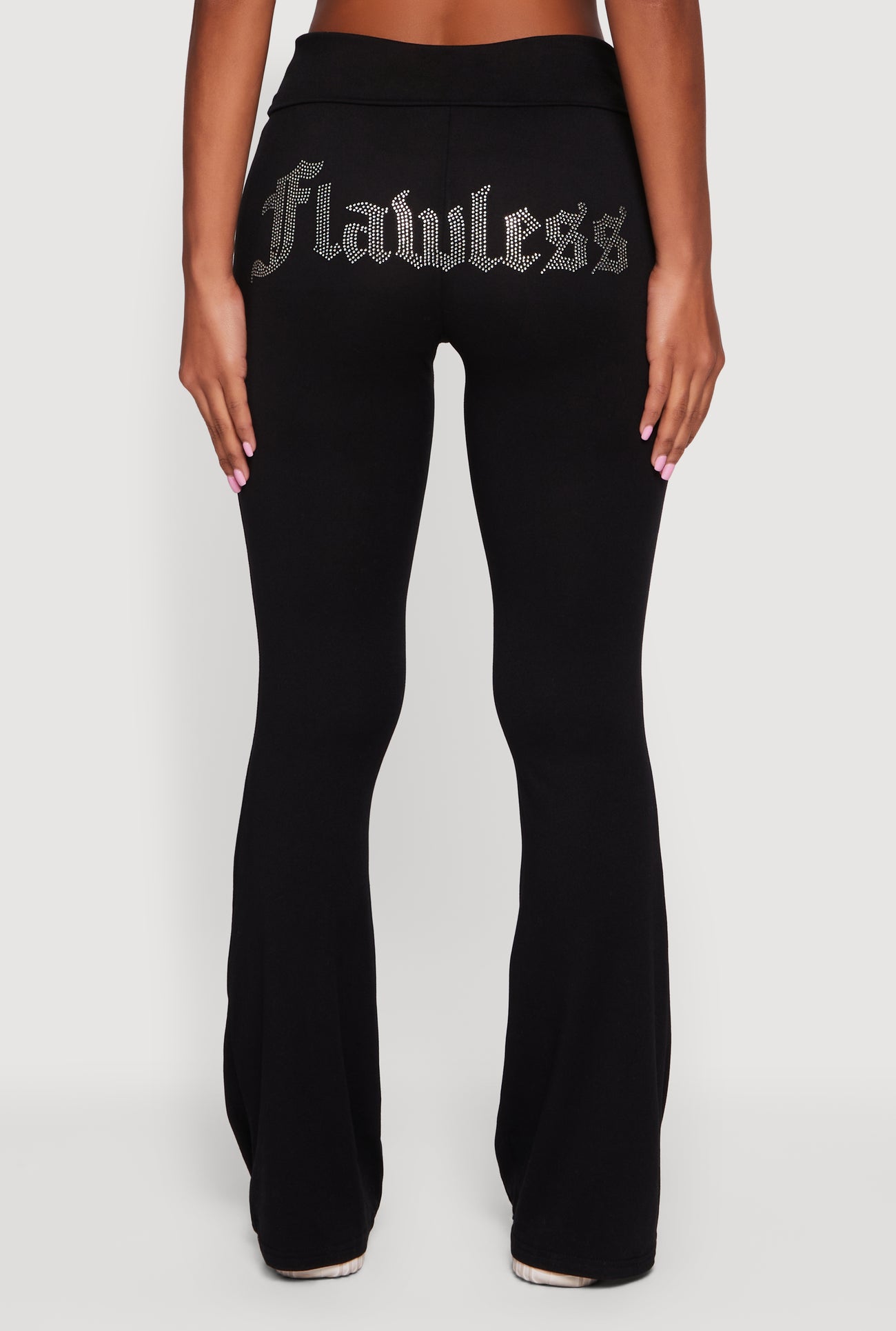 3061075175611001_006