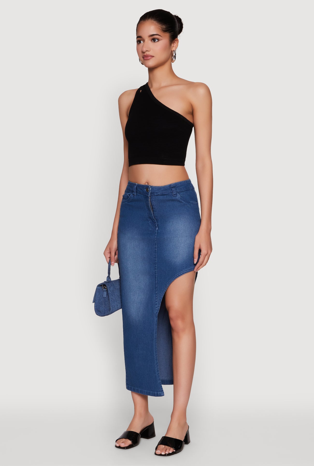 3062038346239404_003