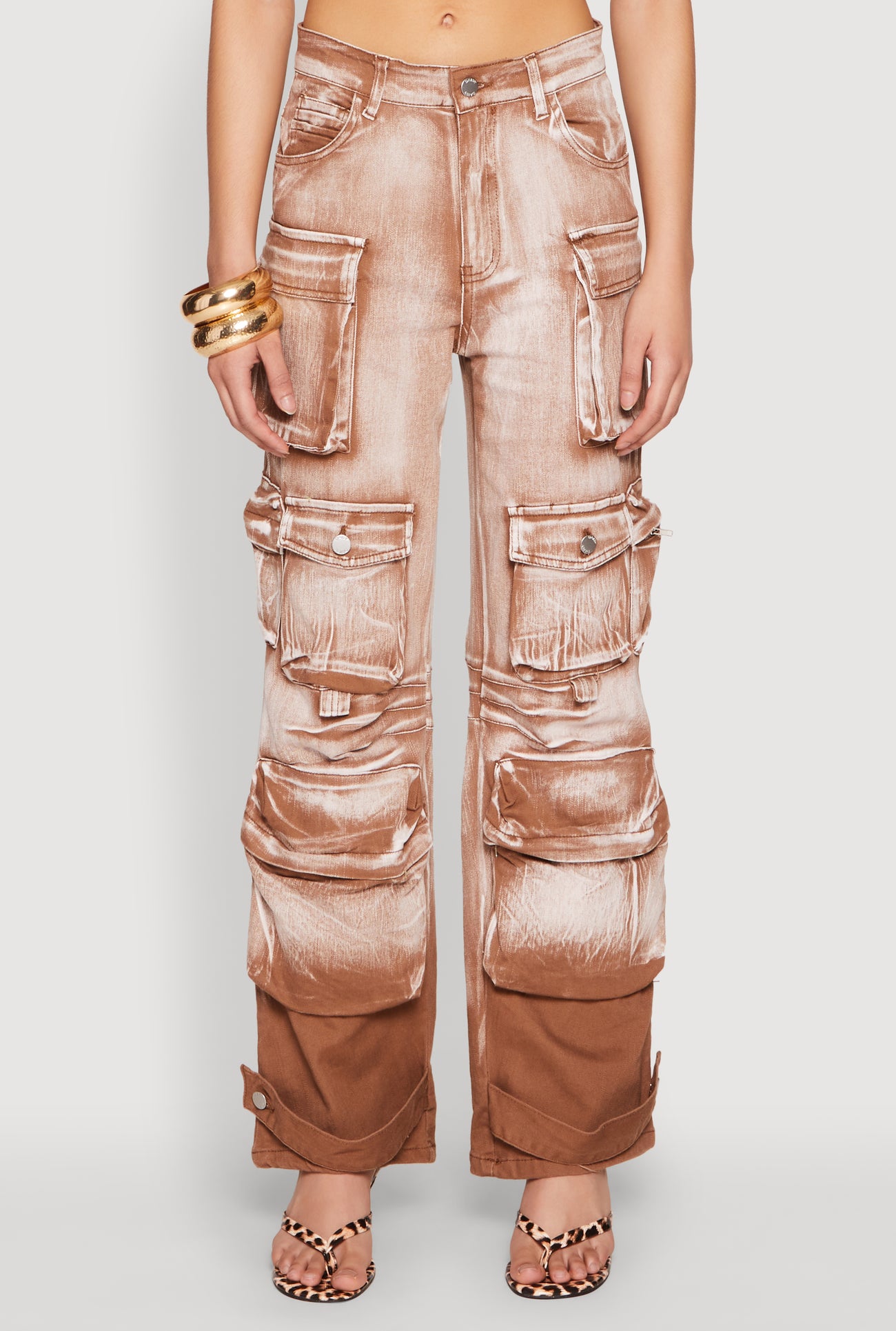 3074064720310405_005