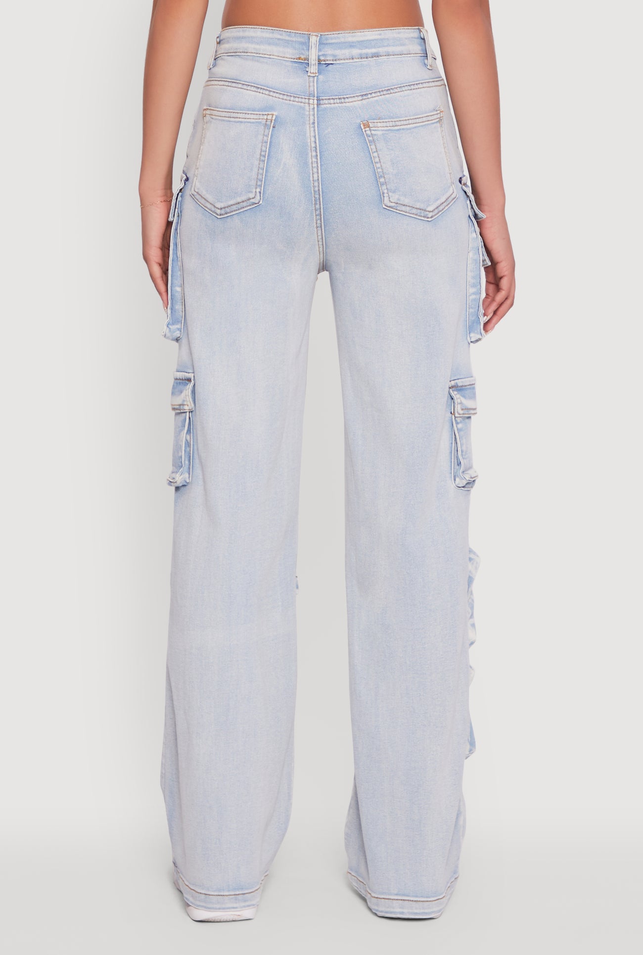 3074064723050402_006