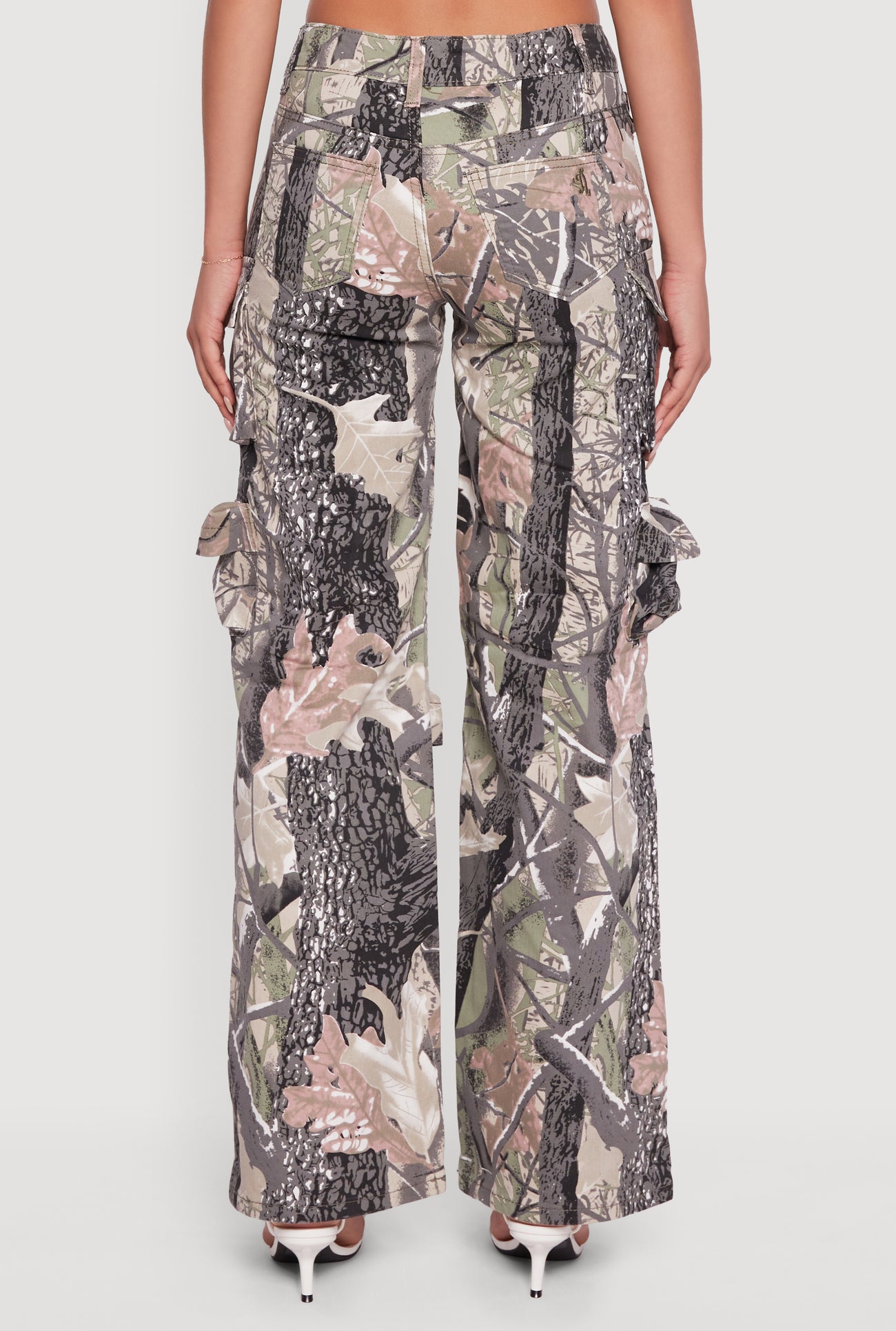 3074065300991032_006