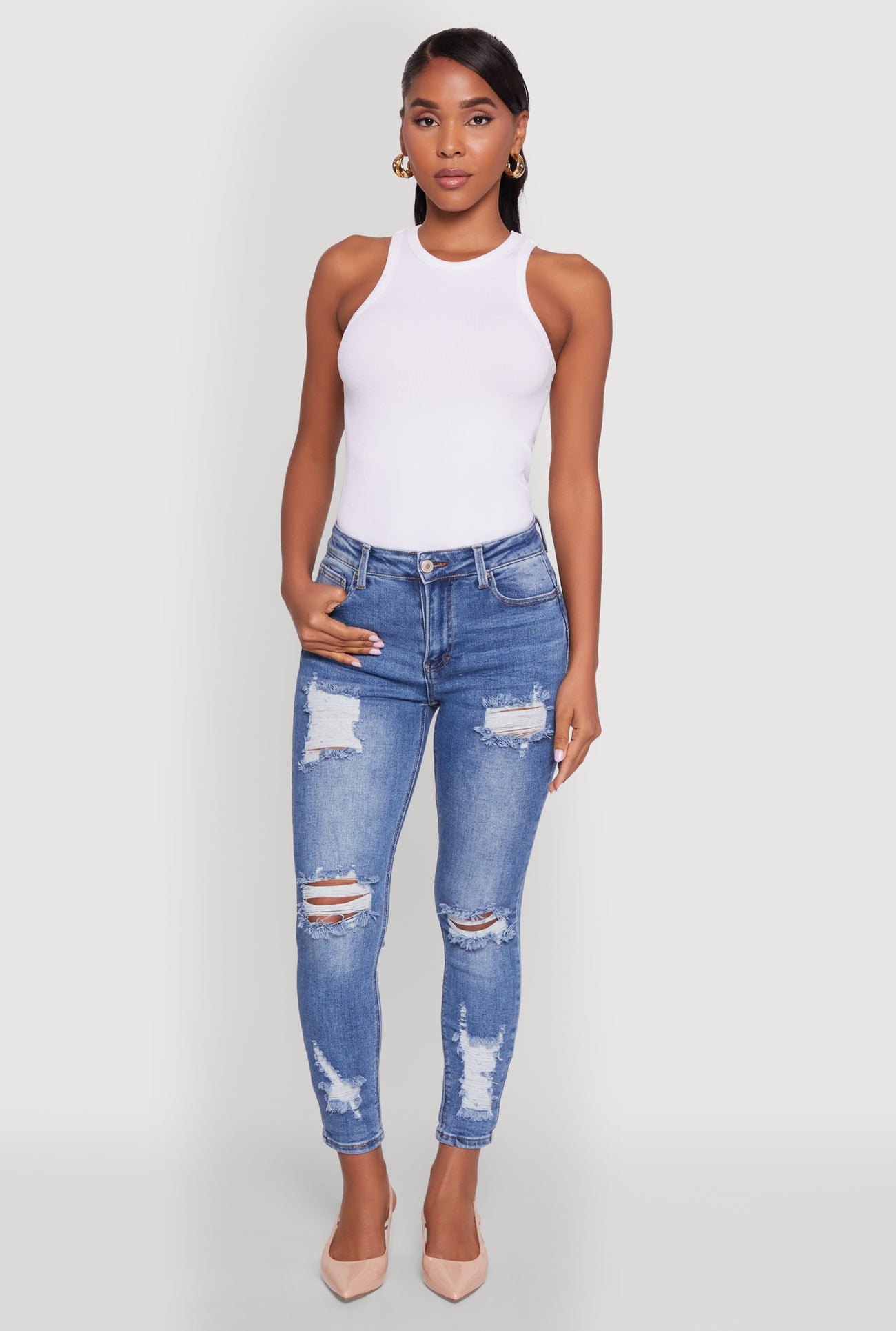 3074071610205404_001