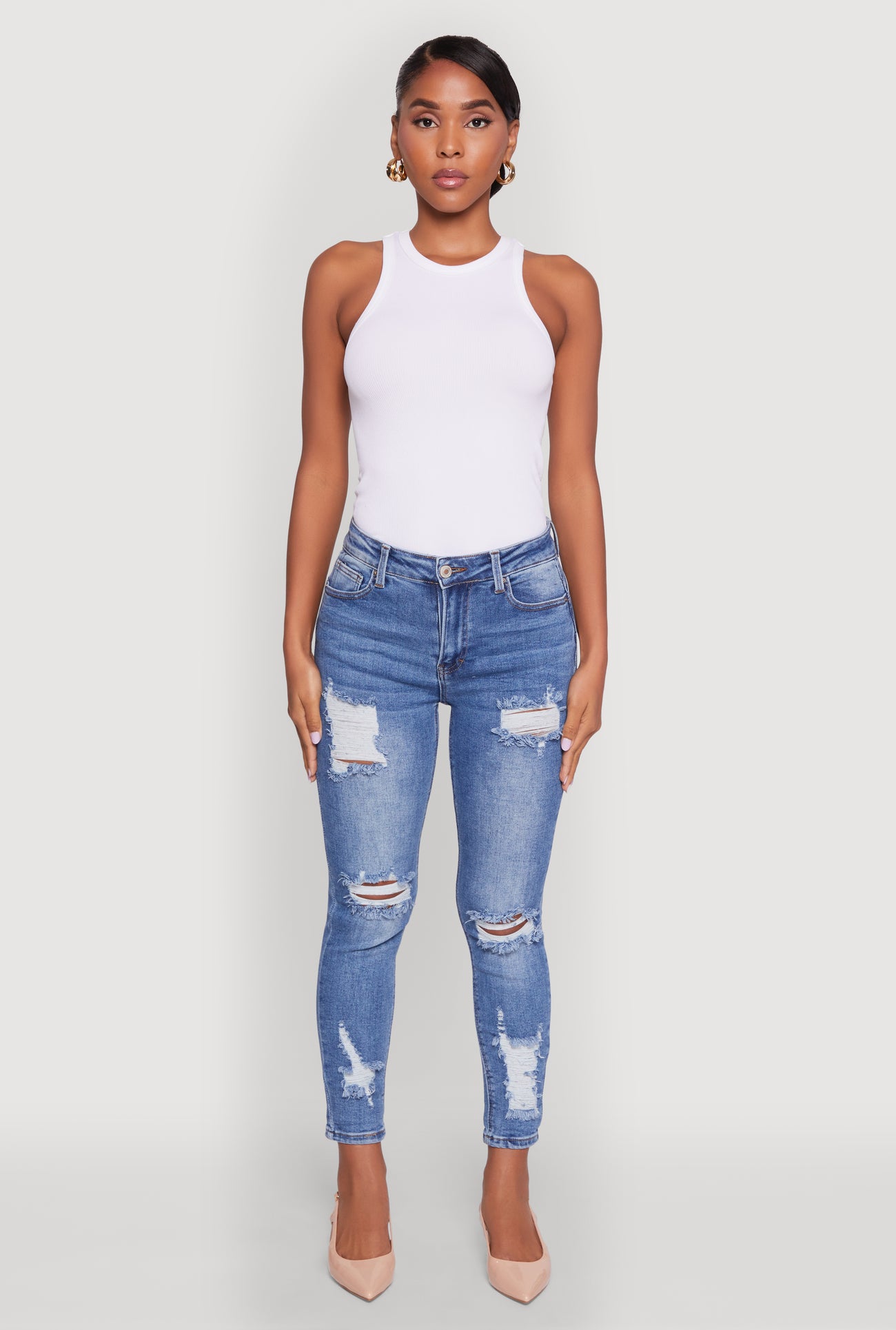 3074071610205404_002