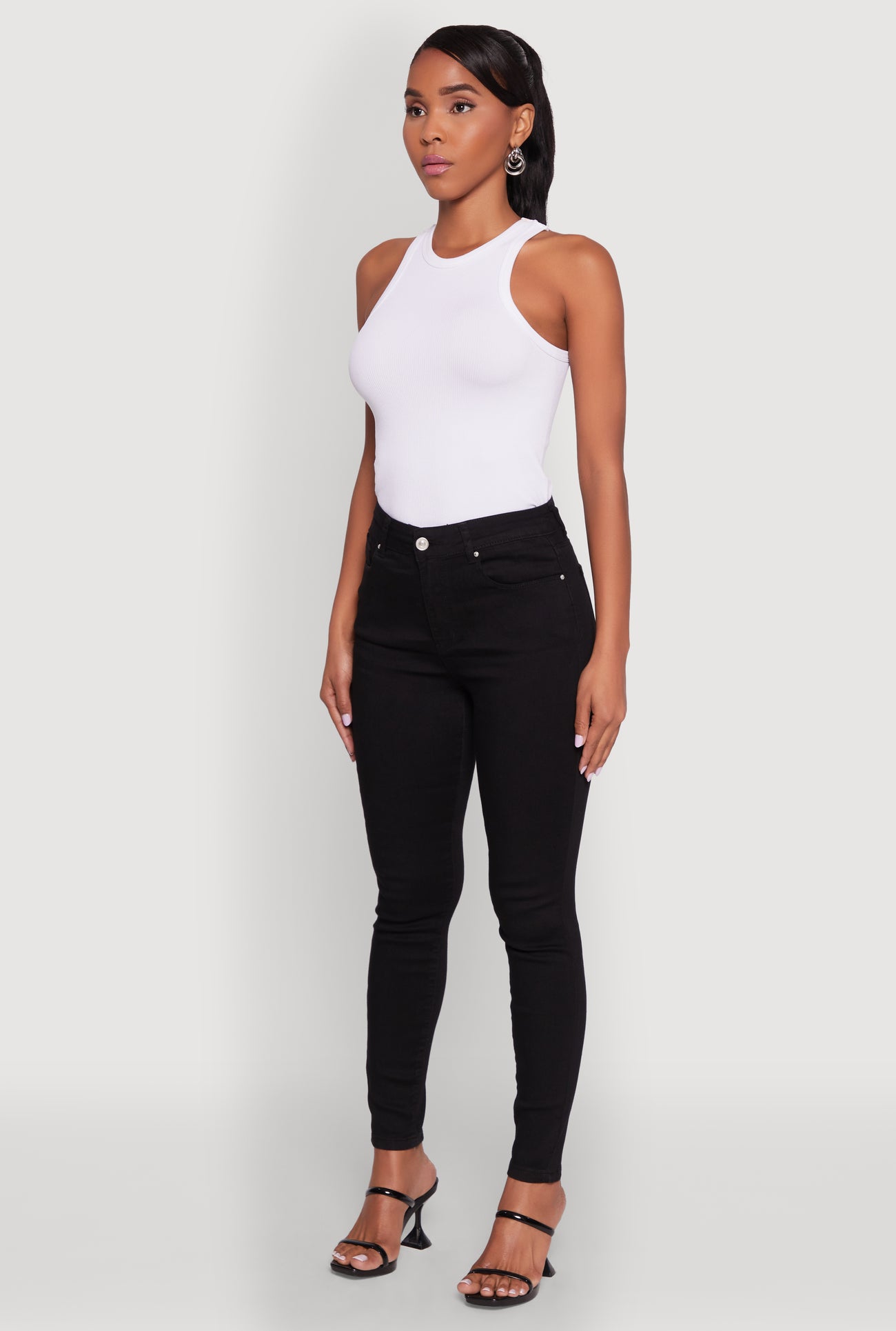 3074071610286001_003