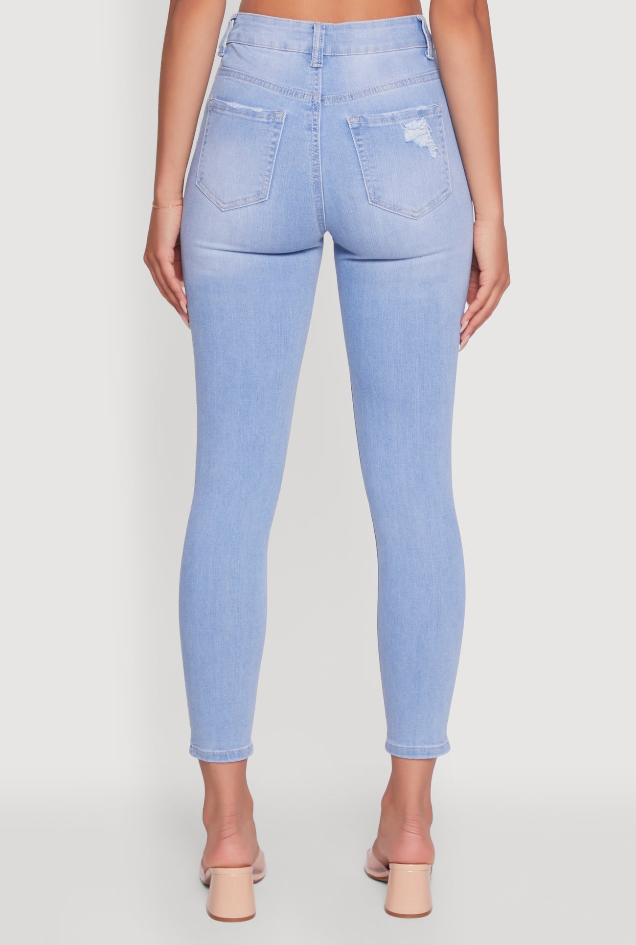 3074071610342402_006