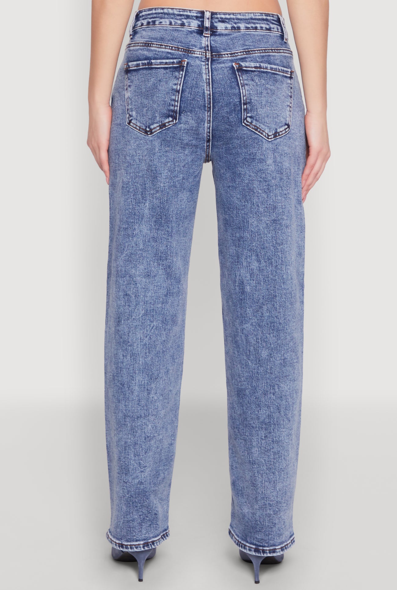 3074071610377408_006