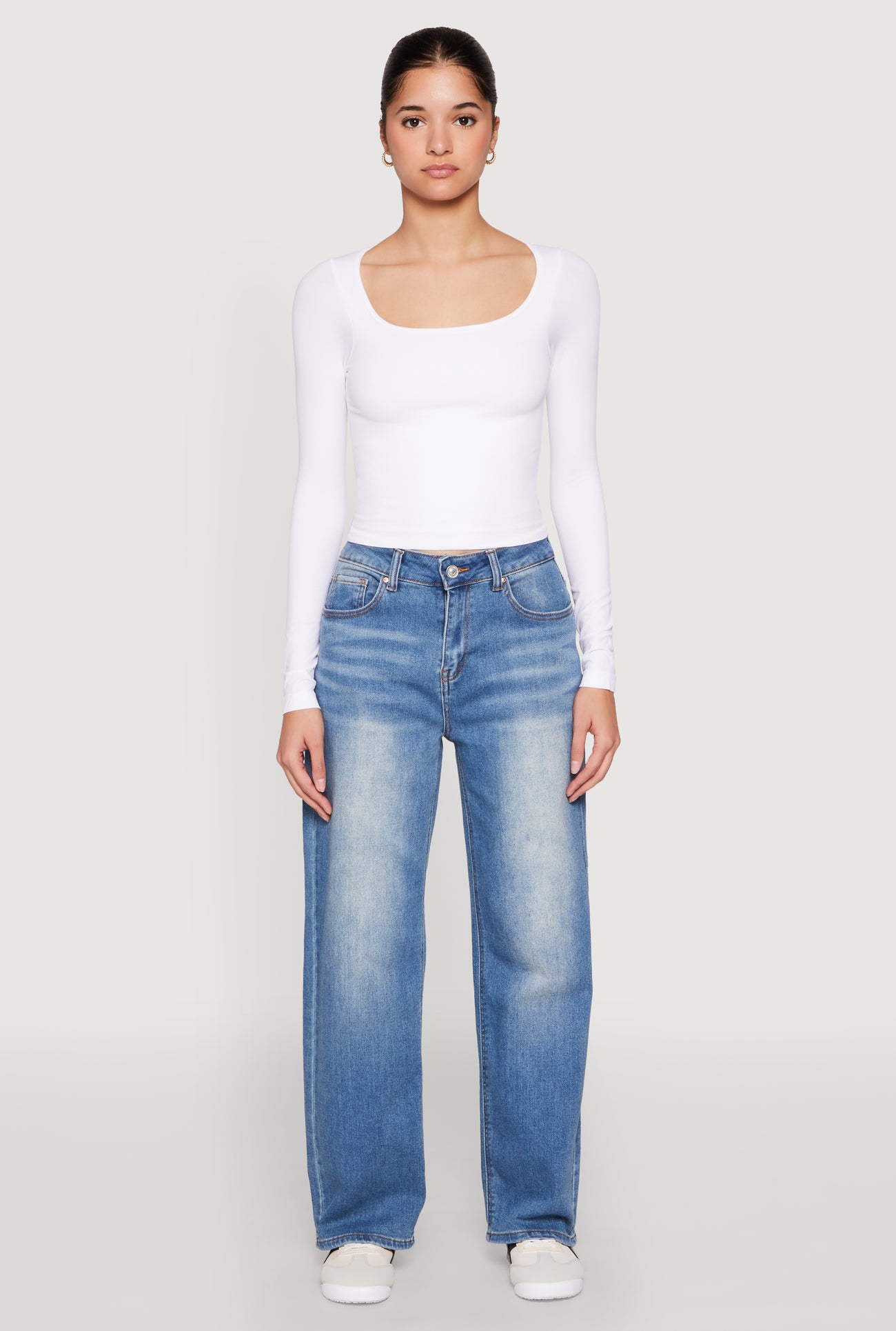 3074071610379404_002