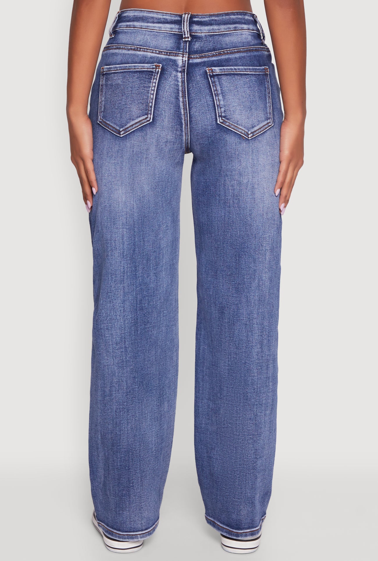 3074071610380408_006