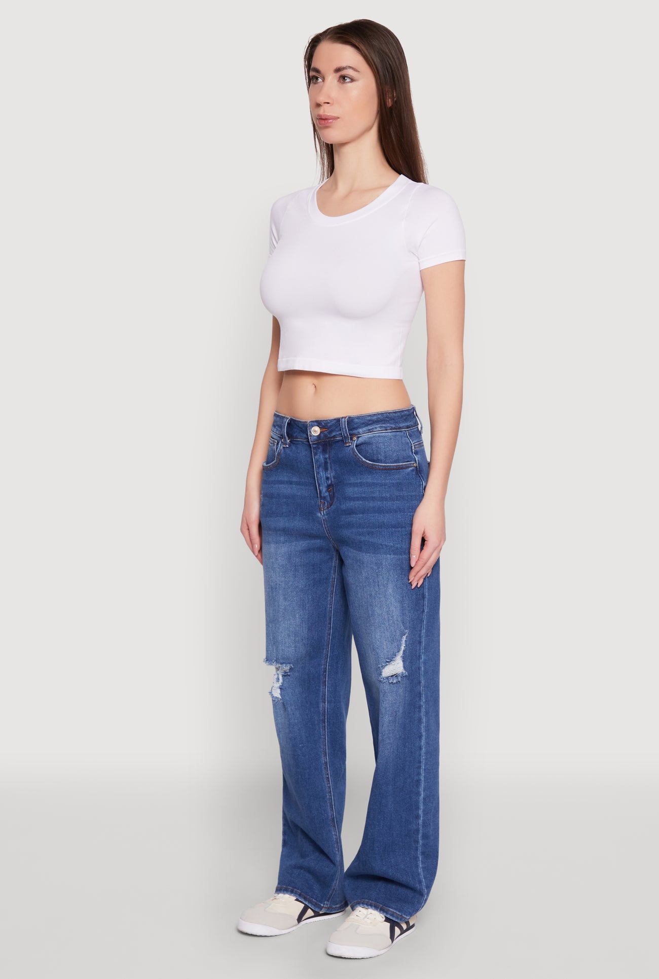 3074071610381404_003