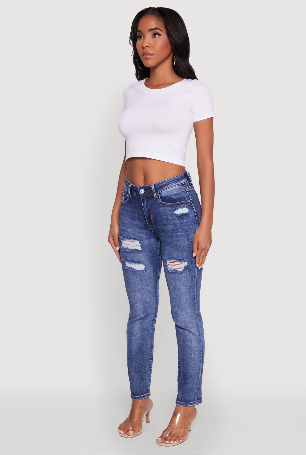 3074071610382408_003