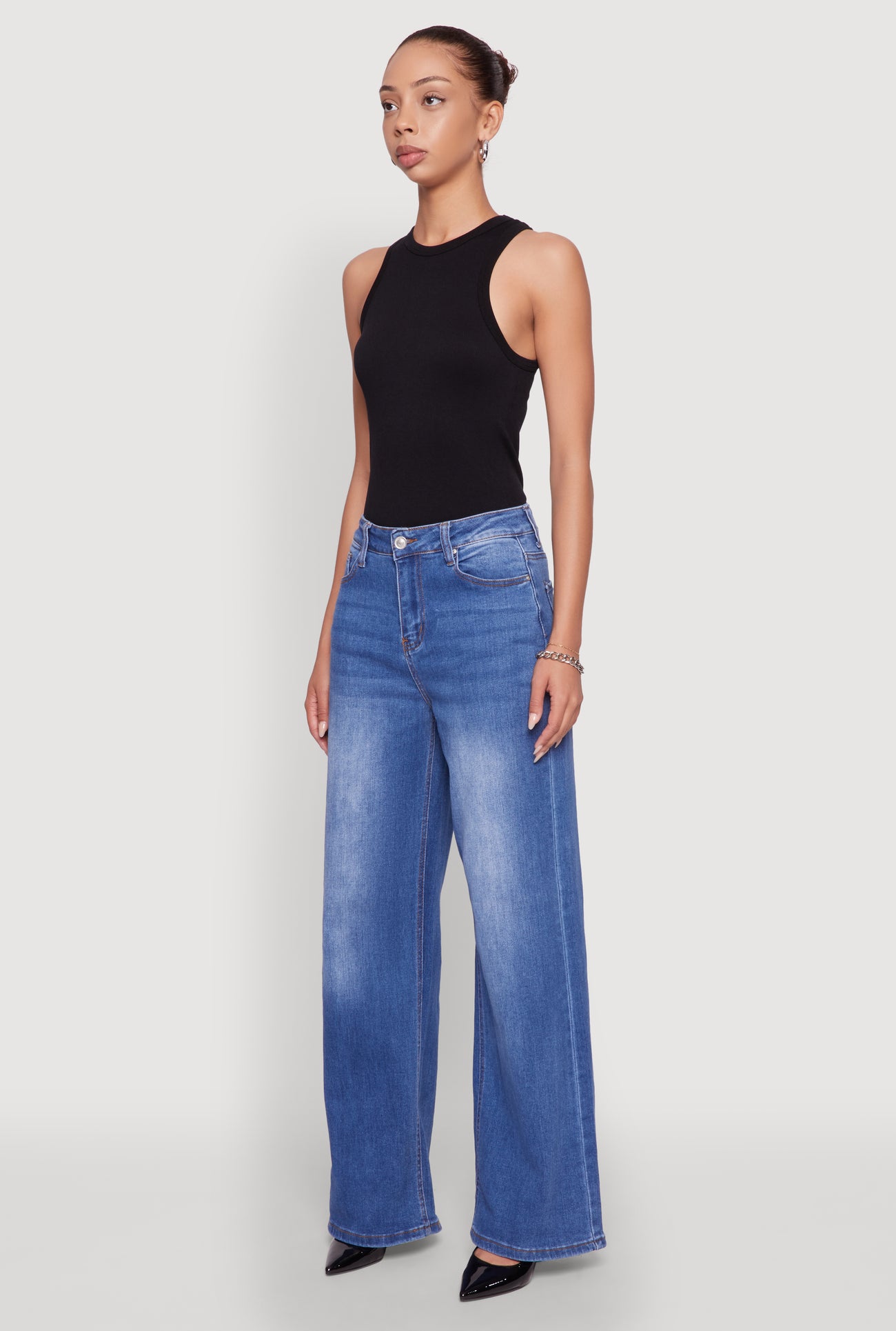 3074071610386404_003