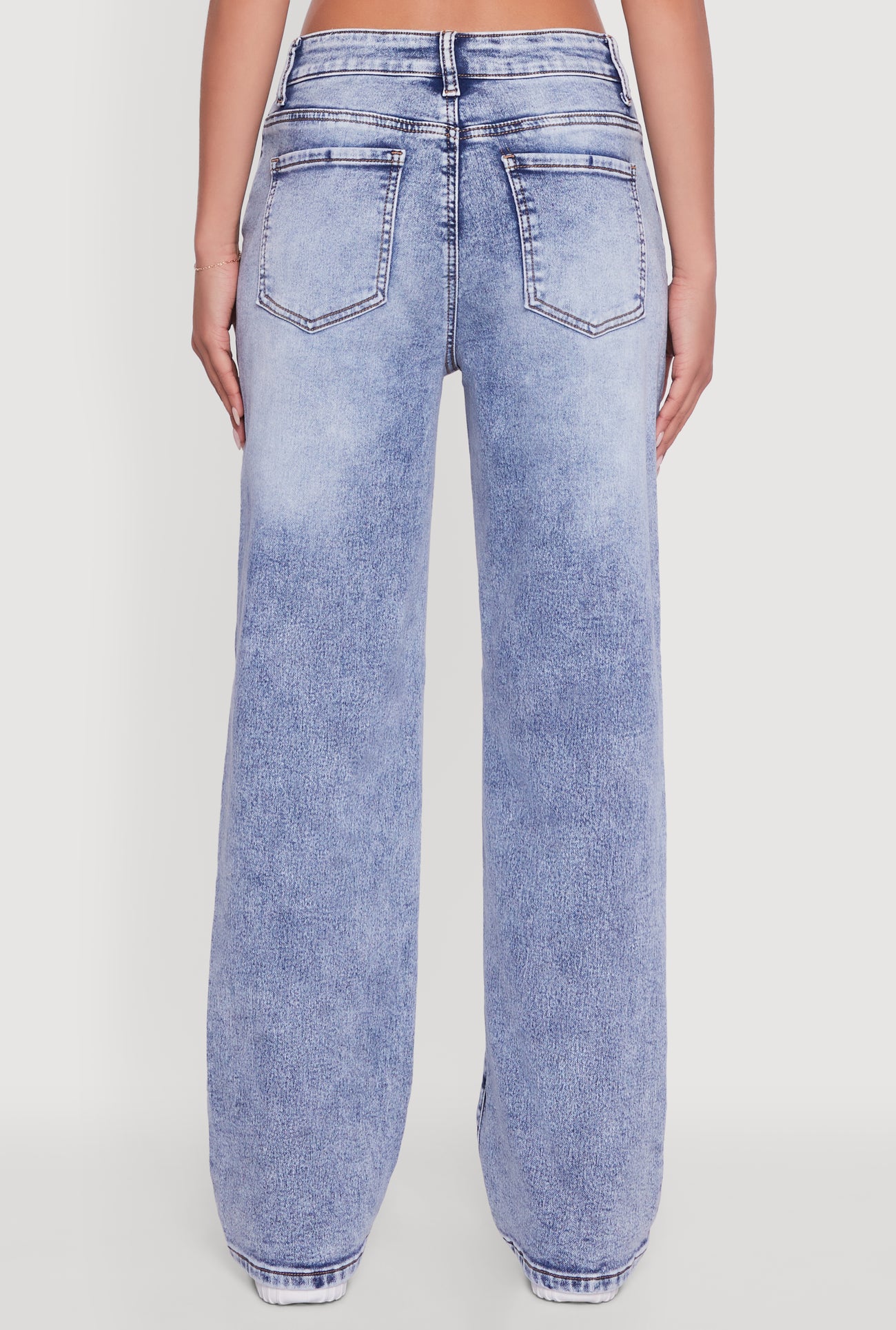 3074071610405404_006