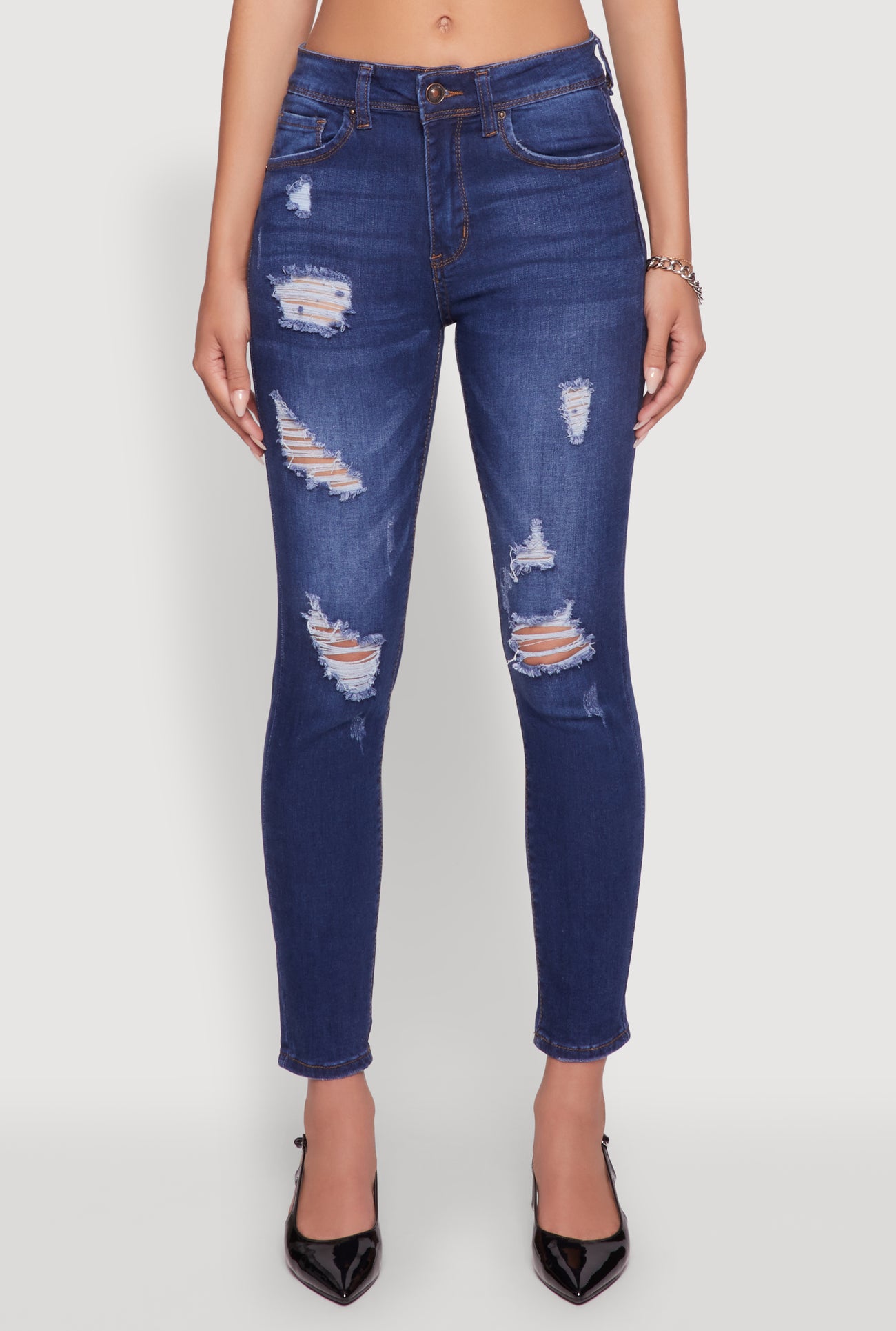 3074071611240408_005