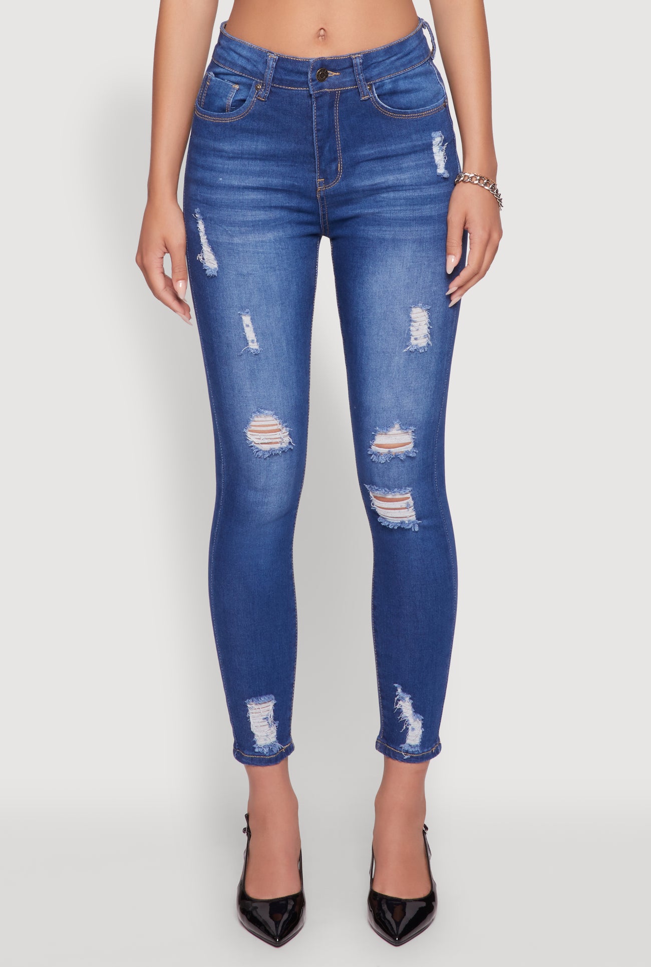 3074071612174404_005